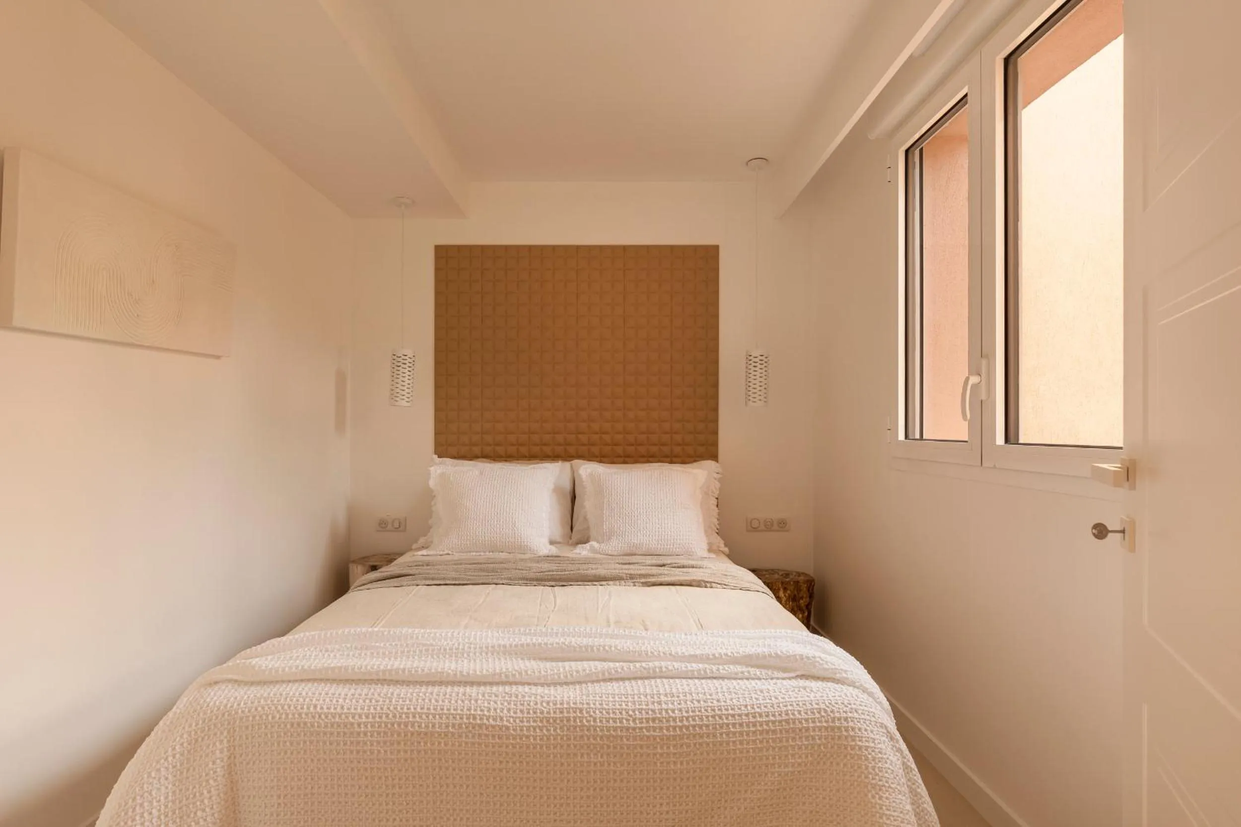 Bed in Maison Carla Rosa Cannes