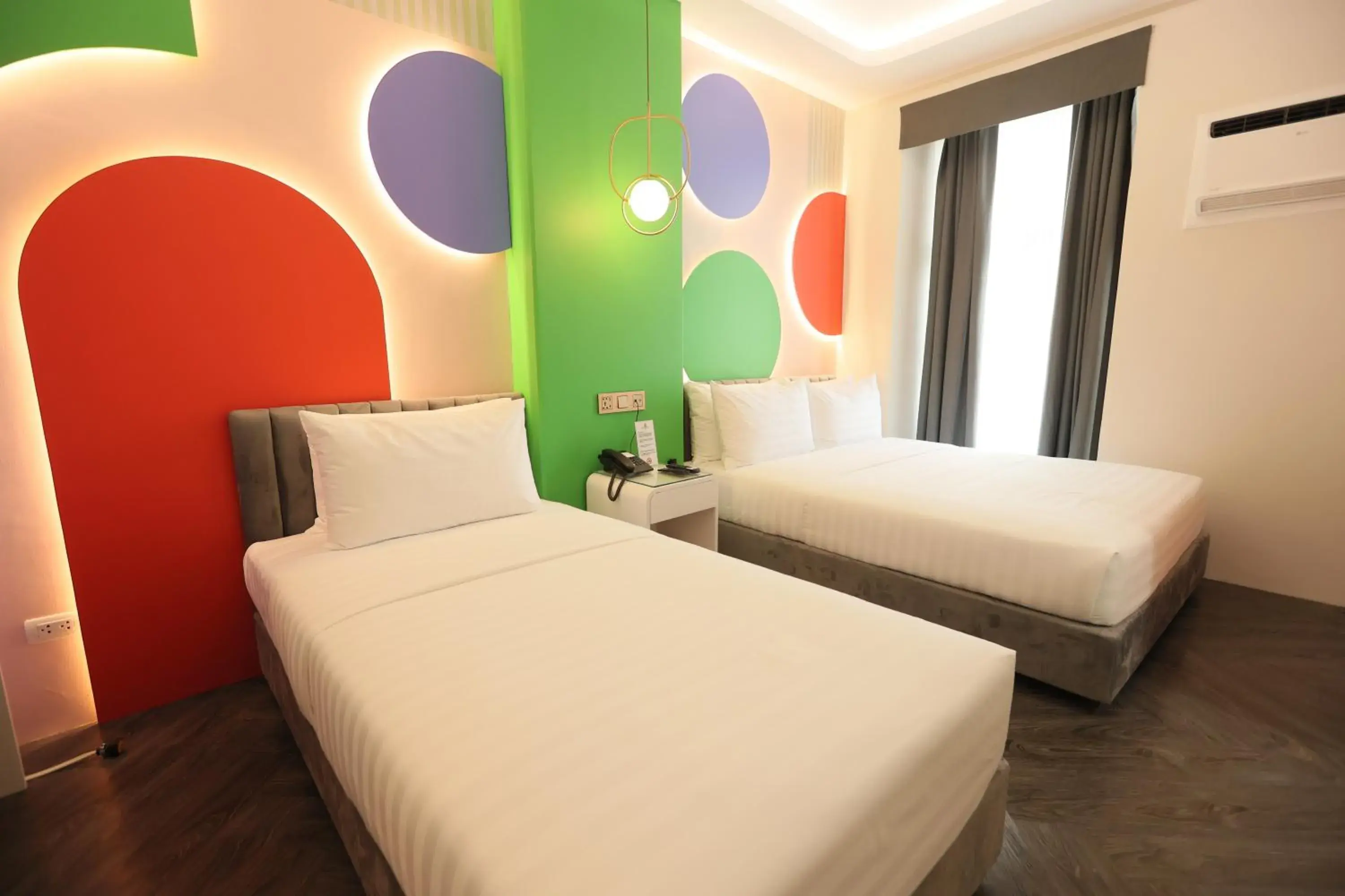 Deluxe Twin Room in M.Y. Hotel Deluxe Twin Room in M.Y. Hotel