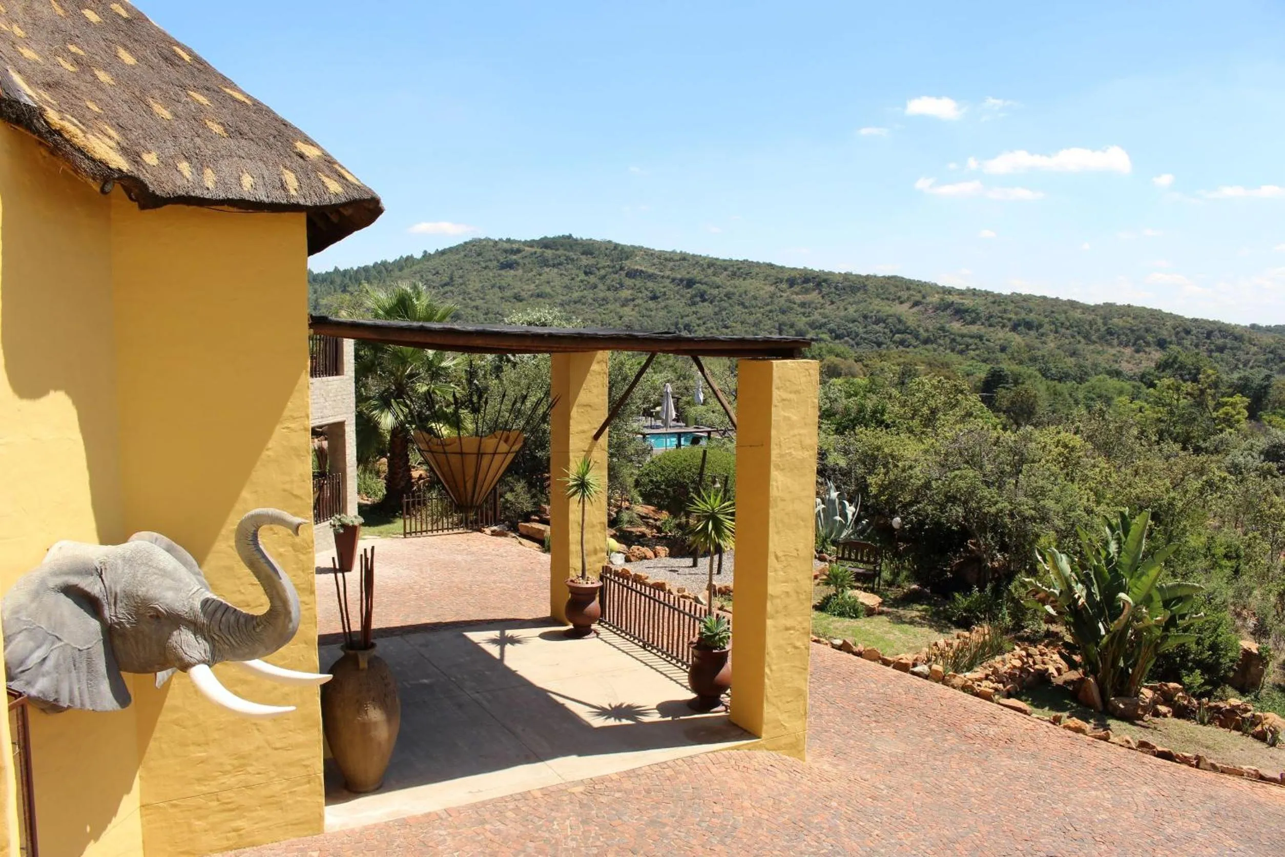 Property building in Ndlovu Lodge