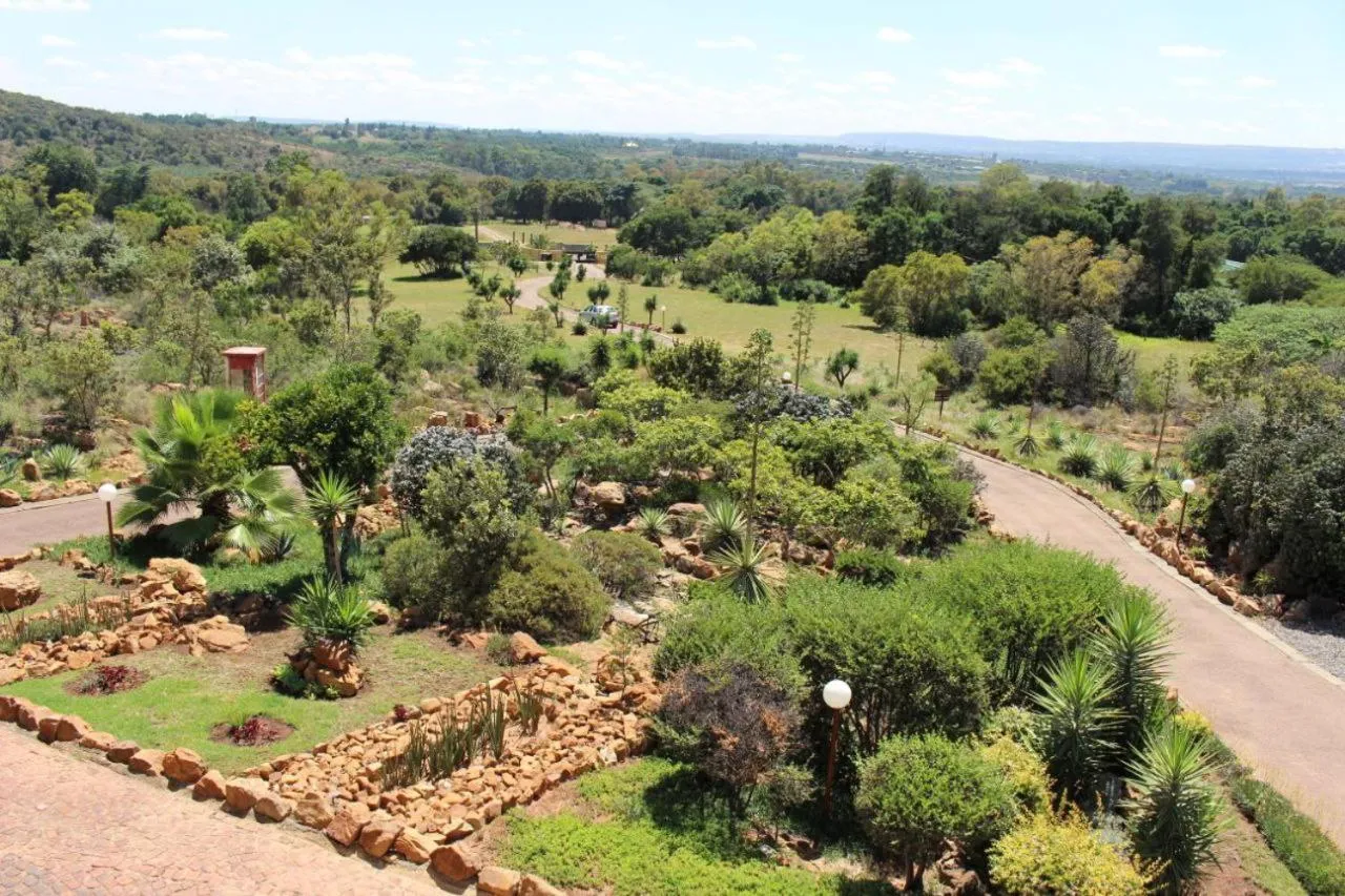 Natural landscape in Ndlovu Lodge
