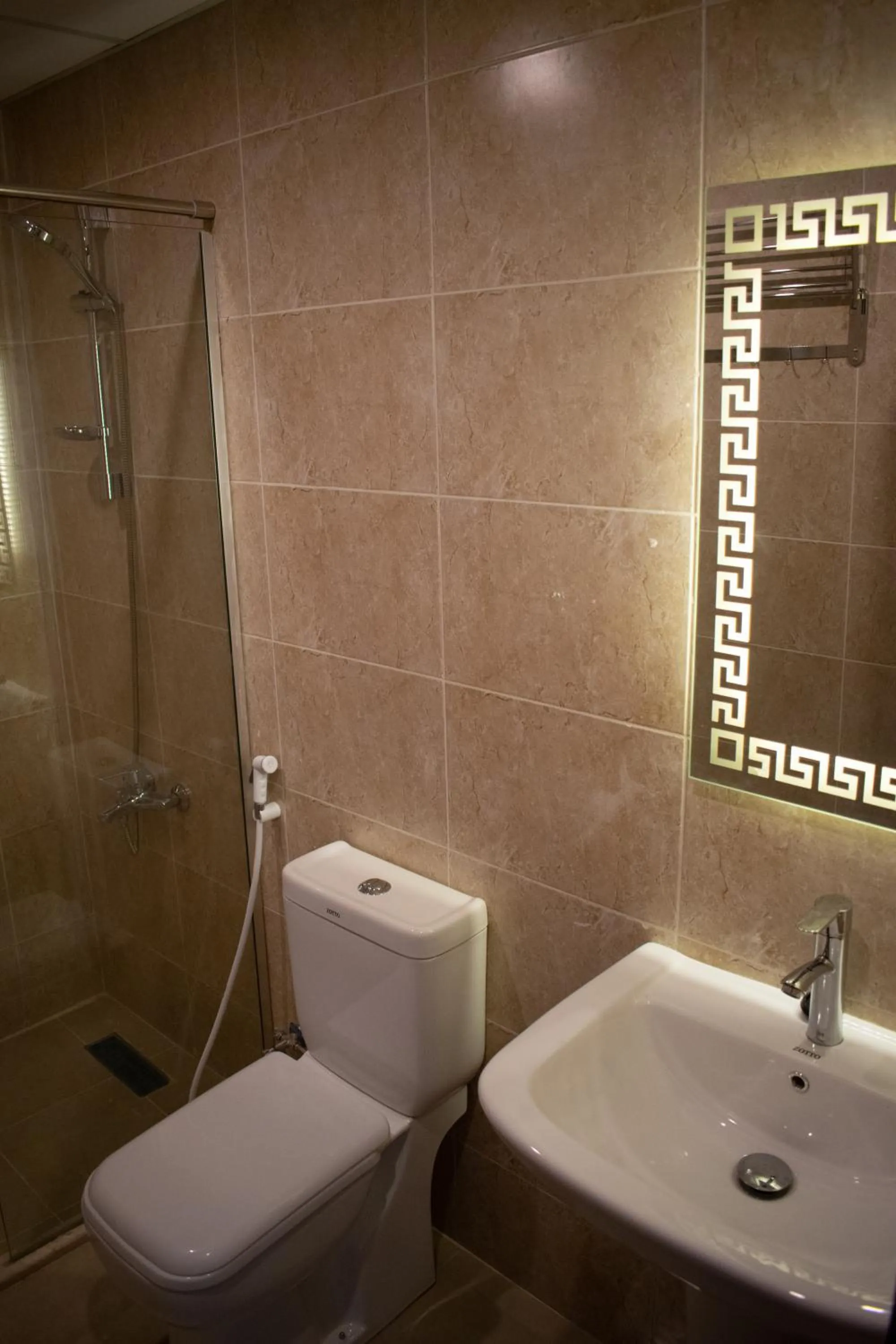 Shower in Twilight Hotel Petra