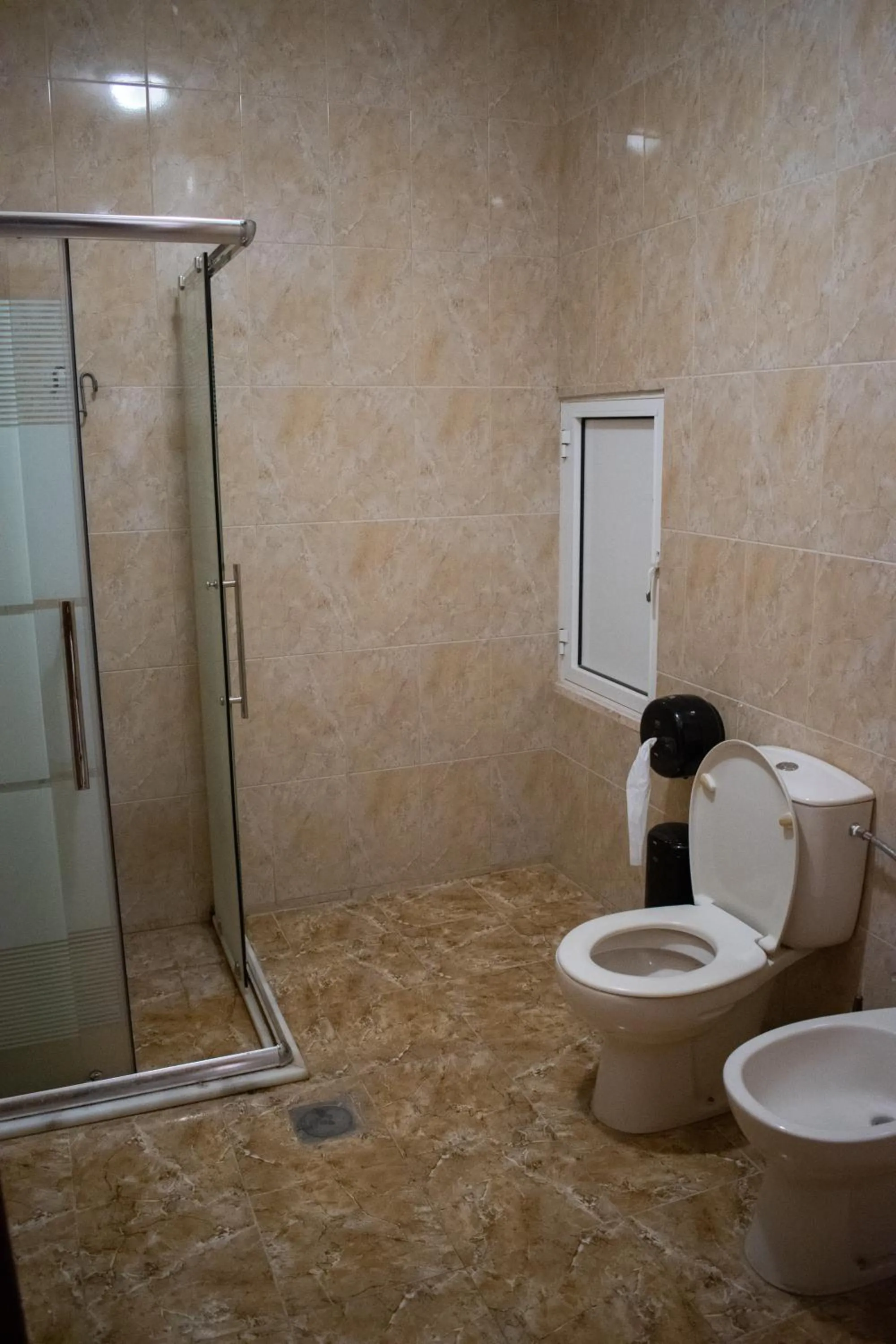 Shower in Twilight Hotel Petra