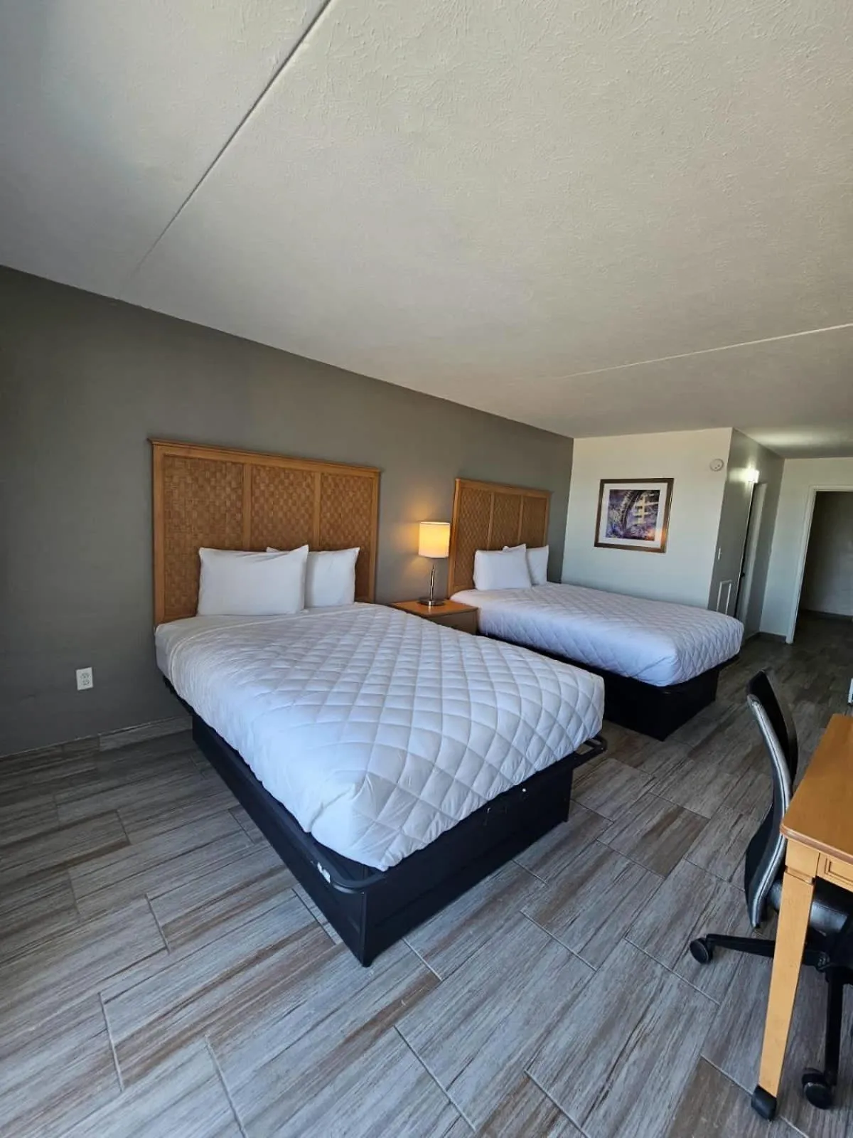 Bed in Southern Breeze Ocean Front Hotel