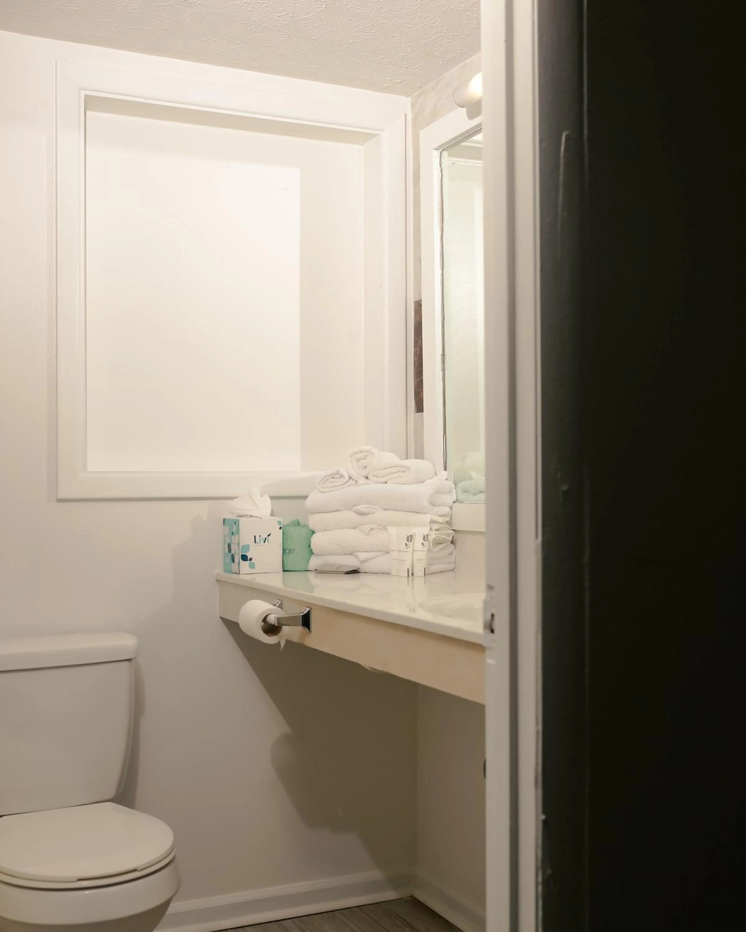 Southern Breeze Ocean Front Hotel