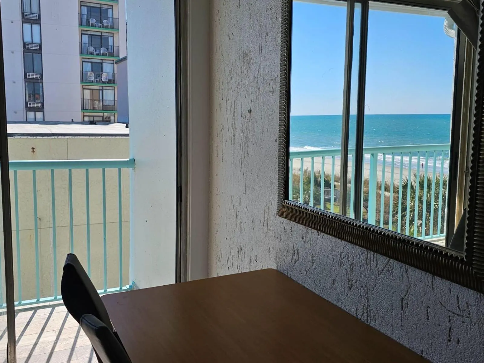 Southern Breeze Ocean Front Hotel