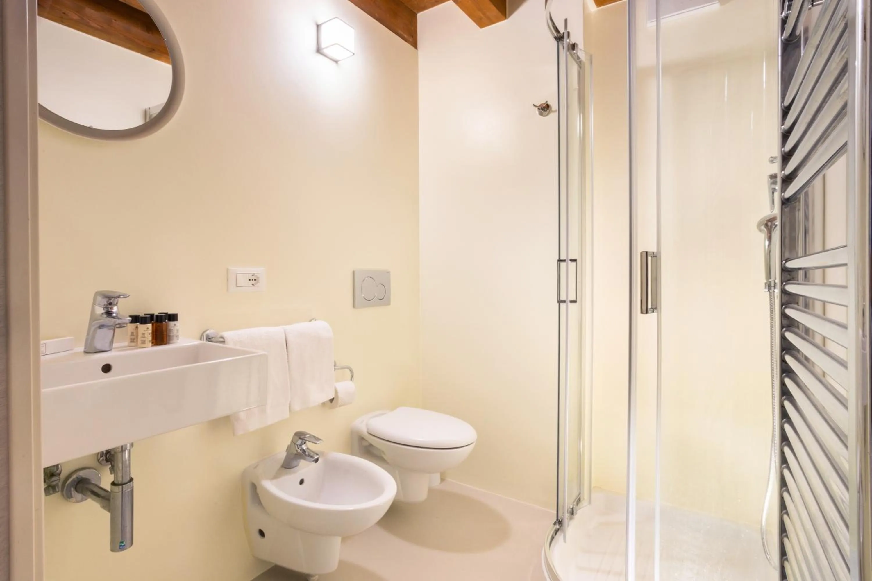 Shower in Palazzina Riello