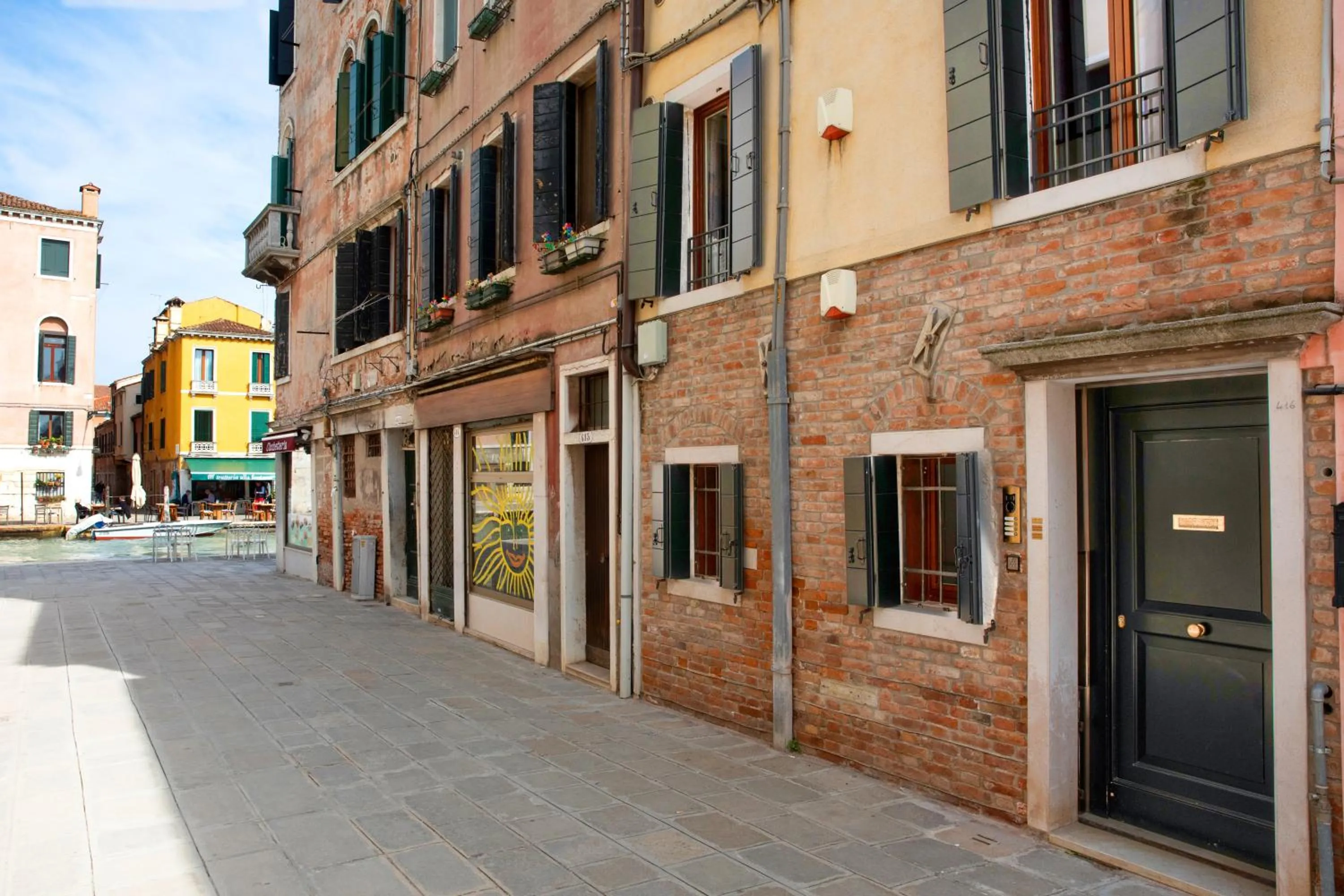 Property building in Palazzina Riello