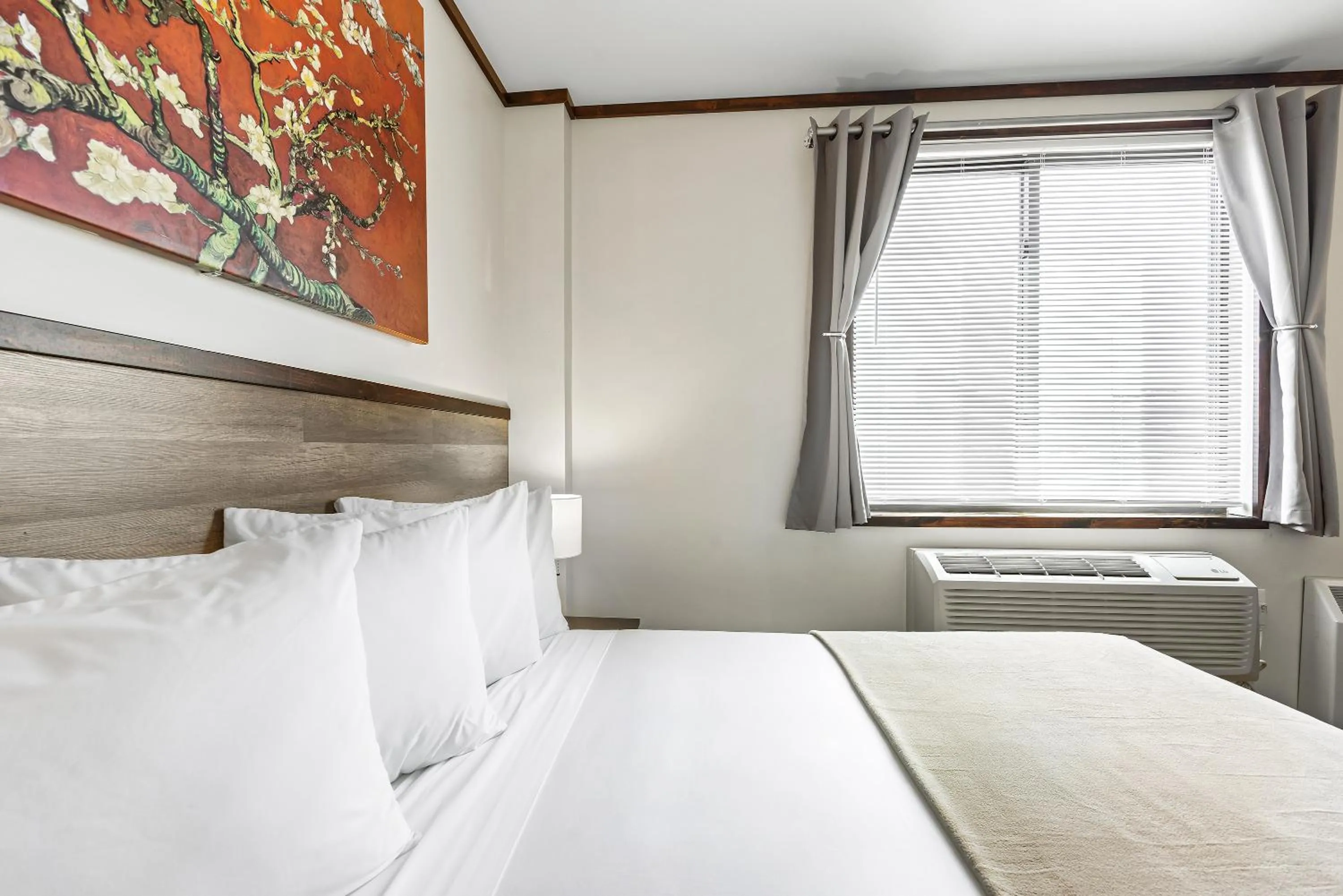 Bed in Highbridge Hotel