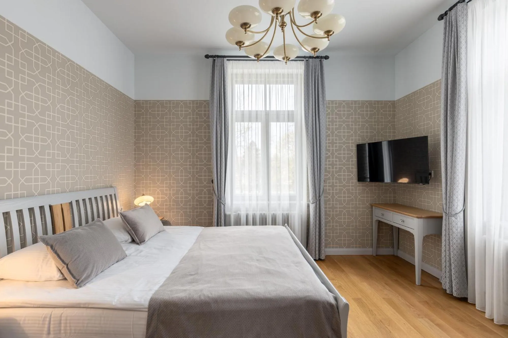 Bed in Roze Kūrmājas Residence