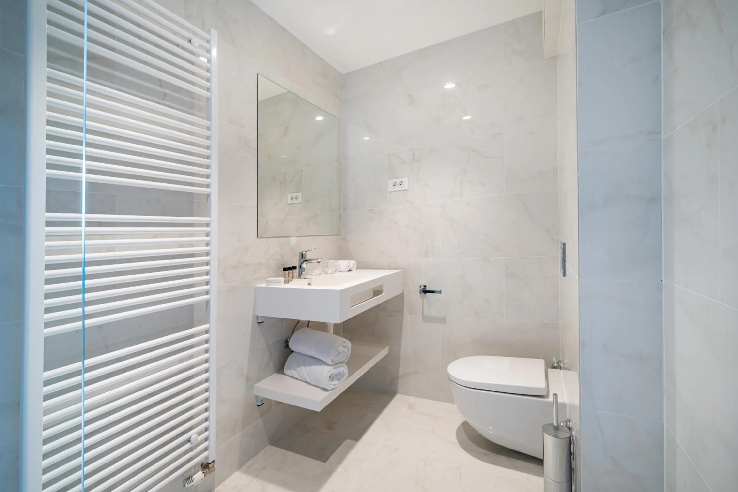 Toilet in Miramare Hotel