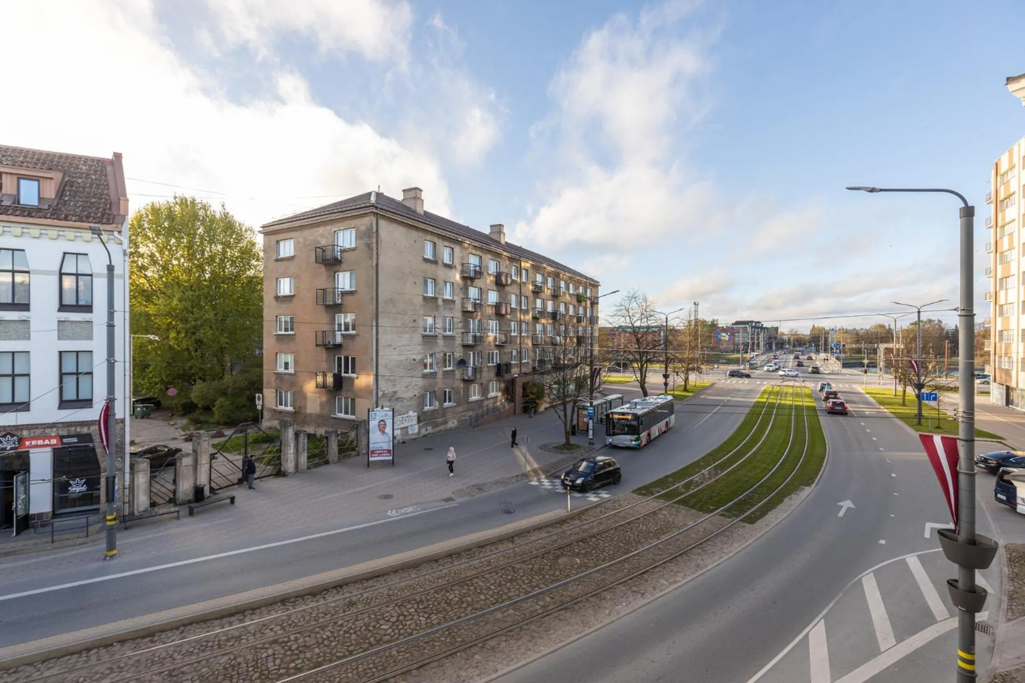 Roze Center Apartments