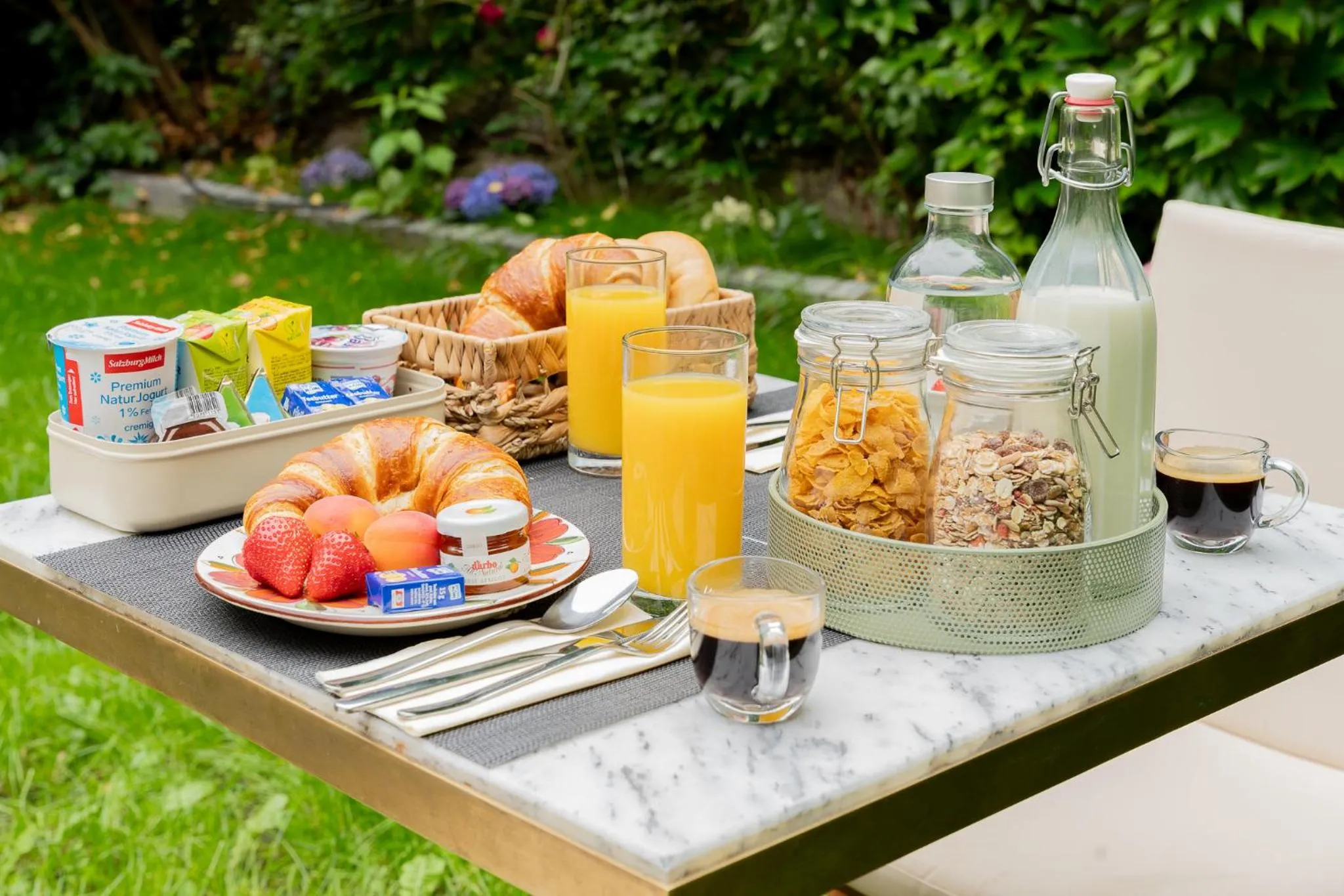 Food and drinks in Atik Hotel Vienna