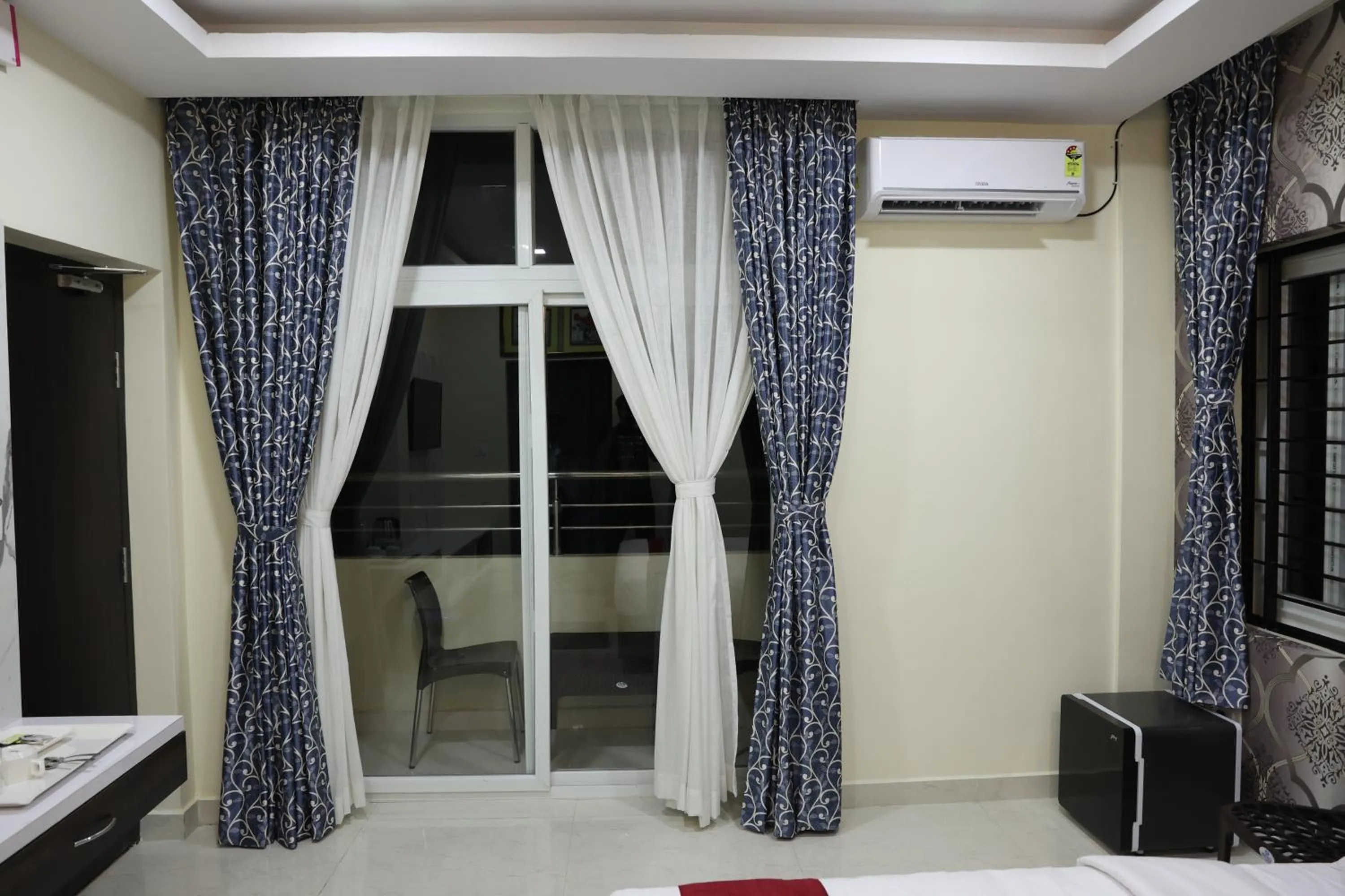 Communal lounge/ TV room in Sunshine International Boarding & Lodging