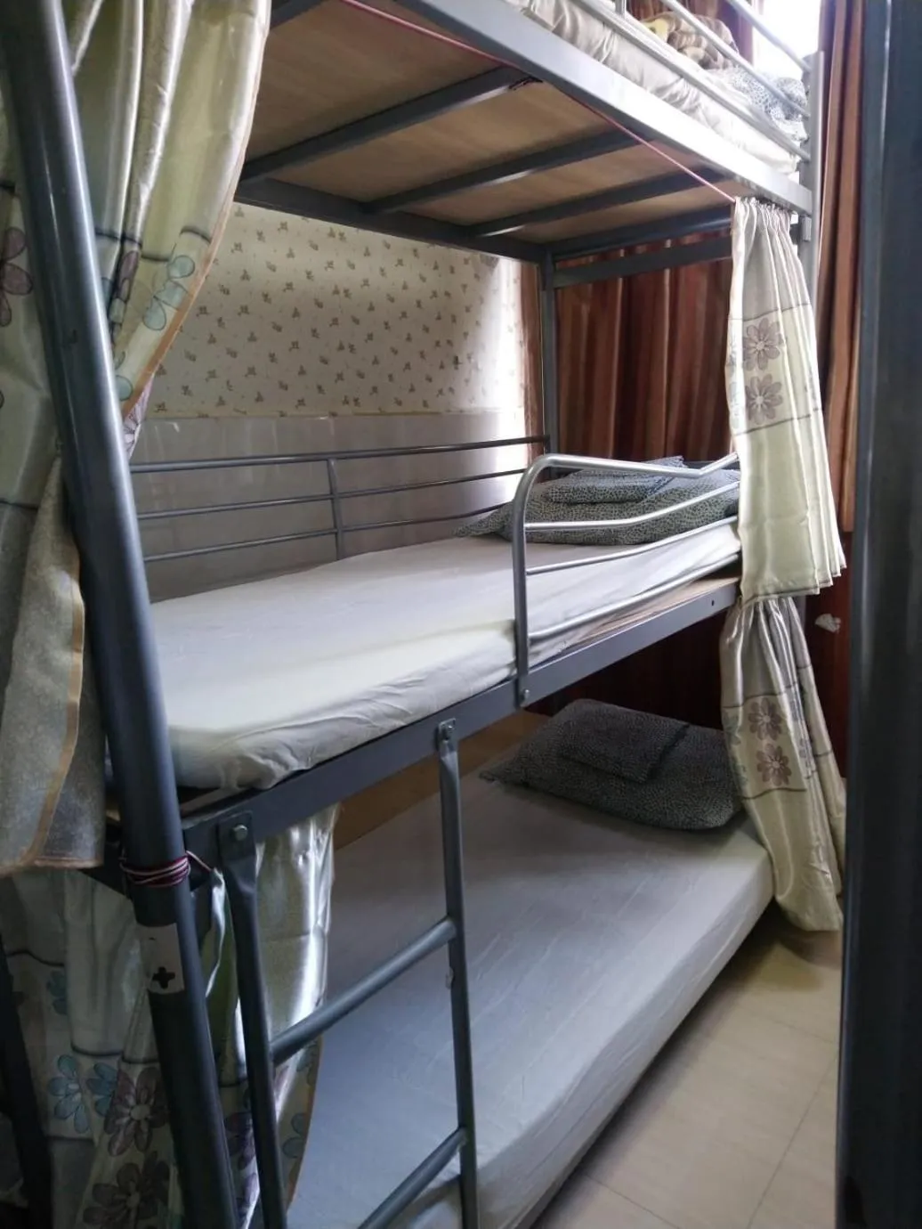 Bunk Bed in Mixed Dormitory Room in The Cultural Crashpad - 康乃馨旅館