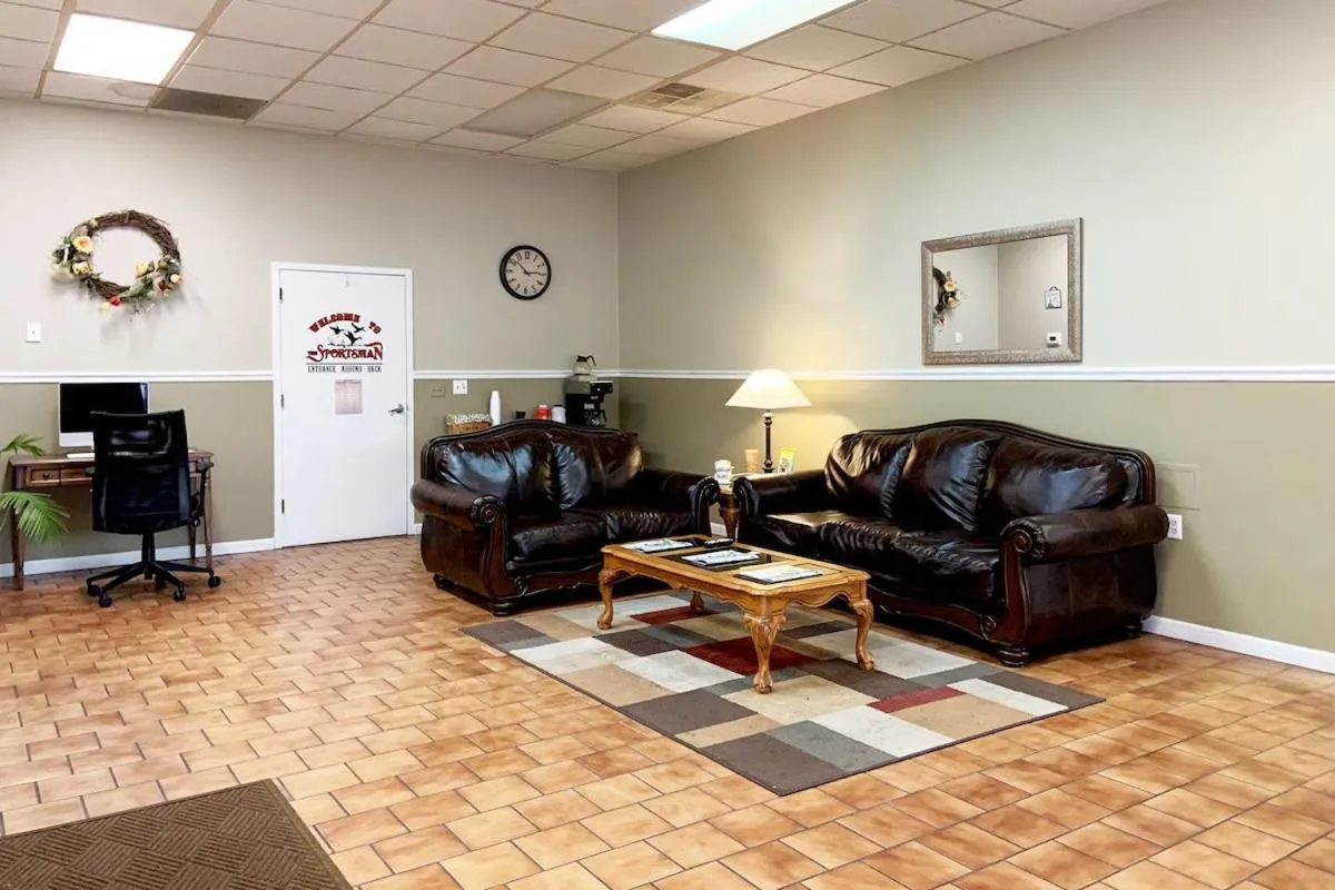 Lobby or reception in Paris Inn and Suites