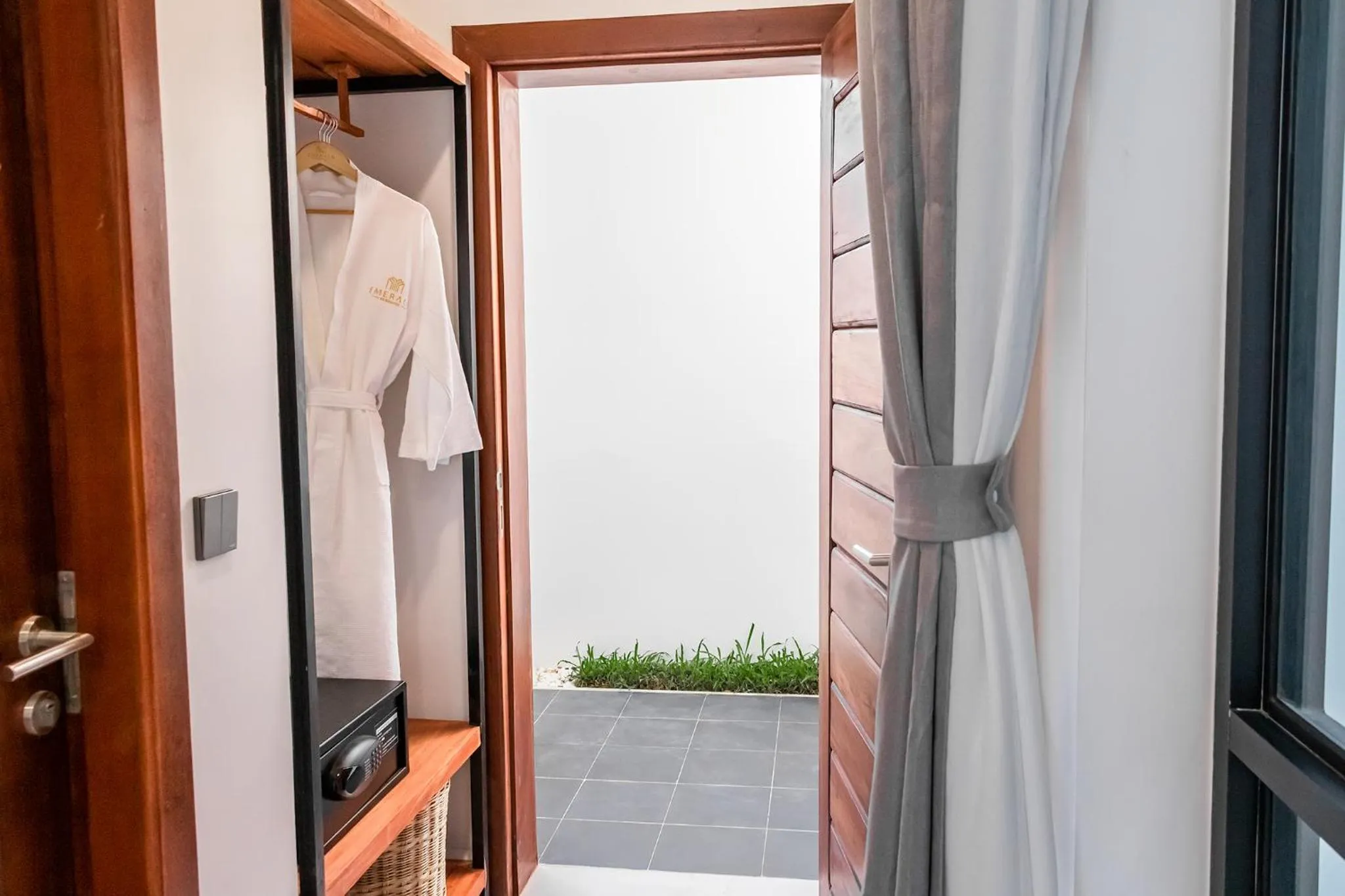 Emerald Residence Kampot