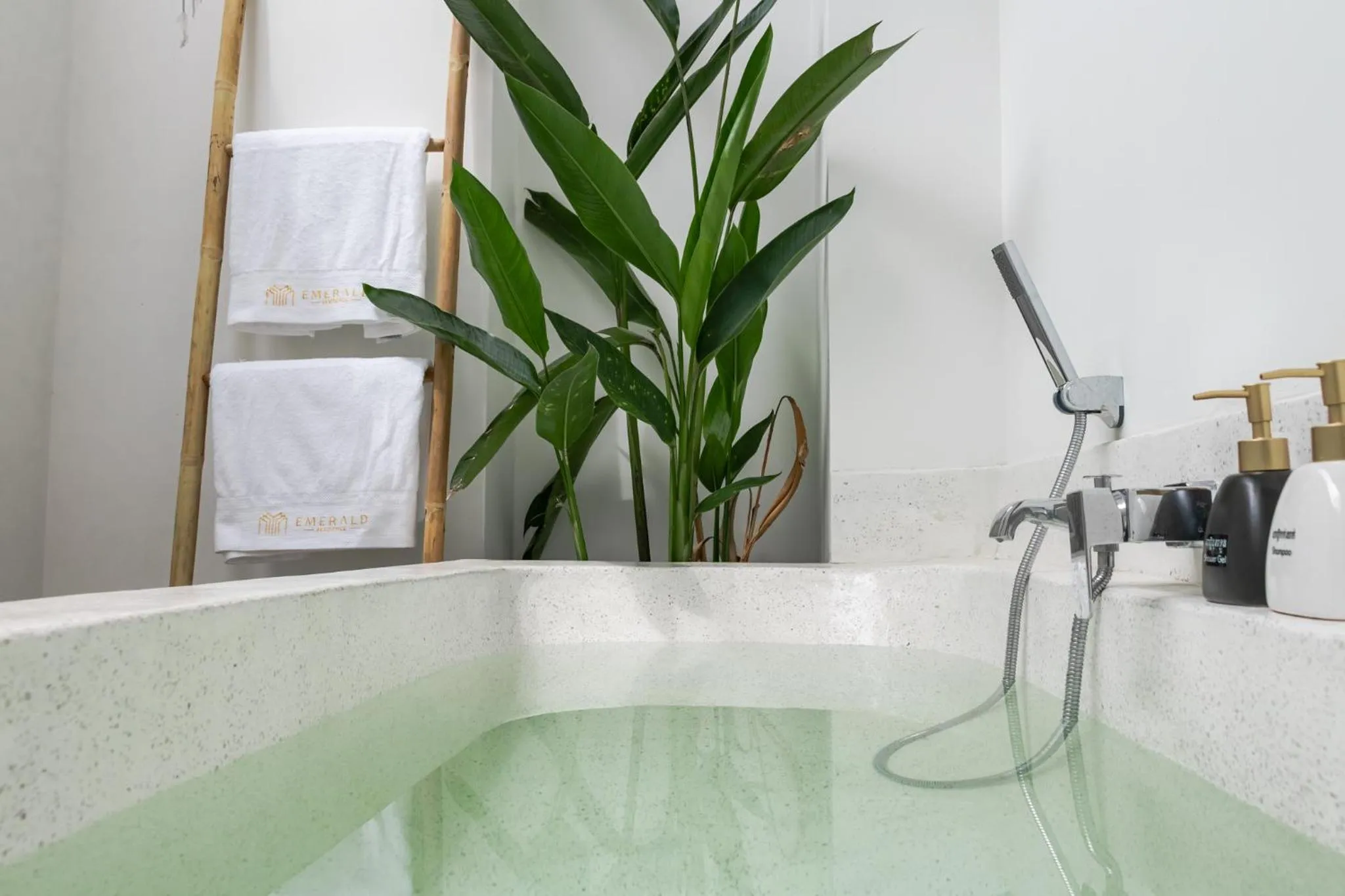 Emerald Residence Kampot