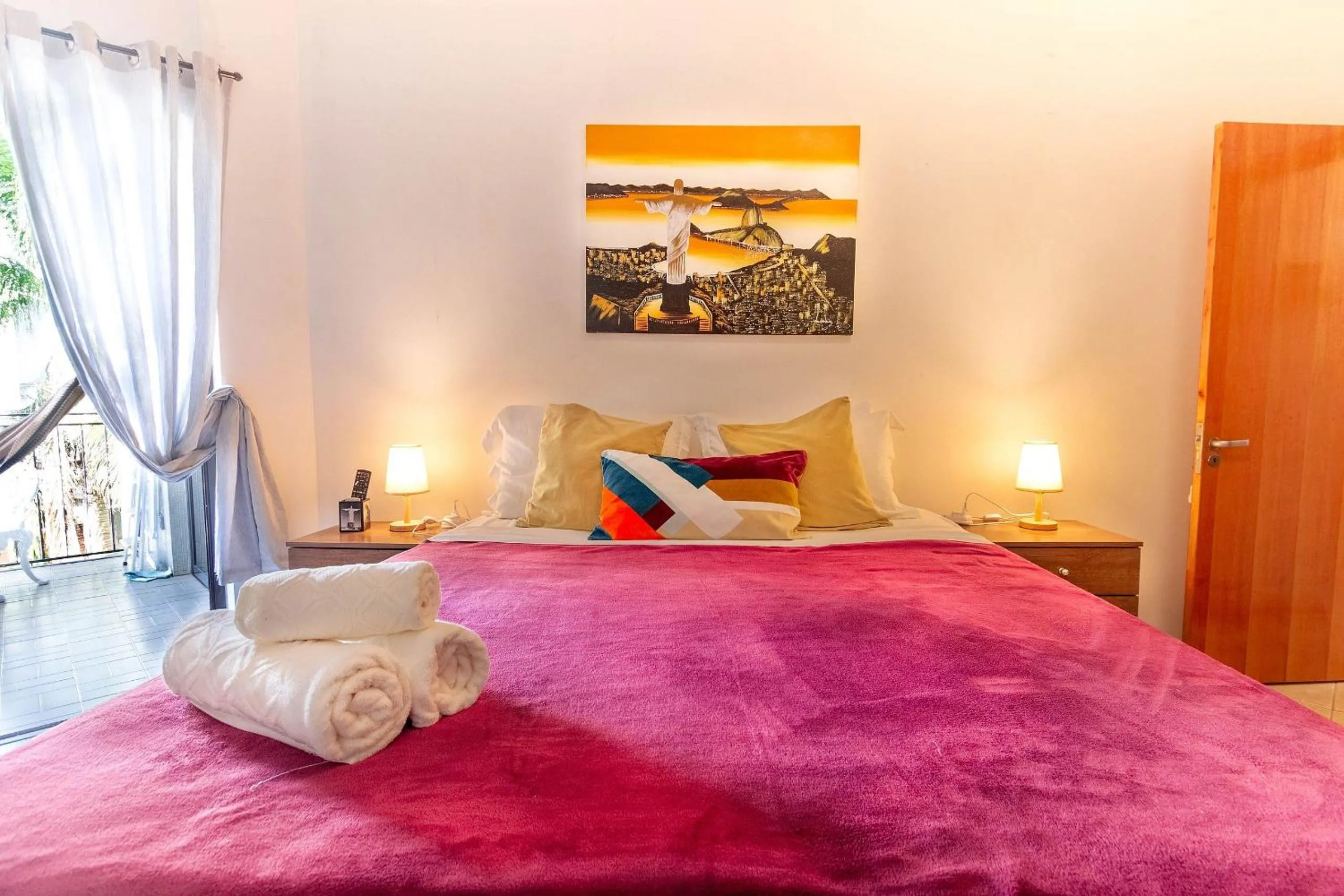 Bed in Perto da praia c/ Piscina!