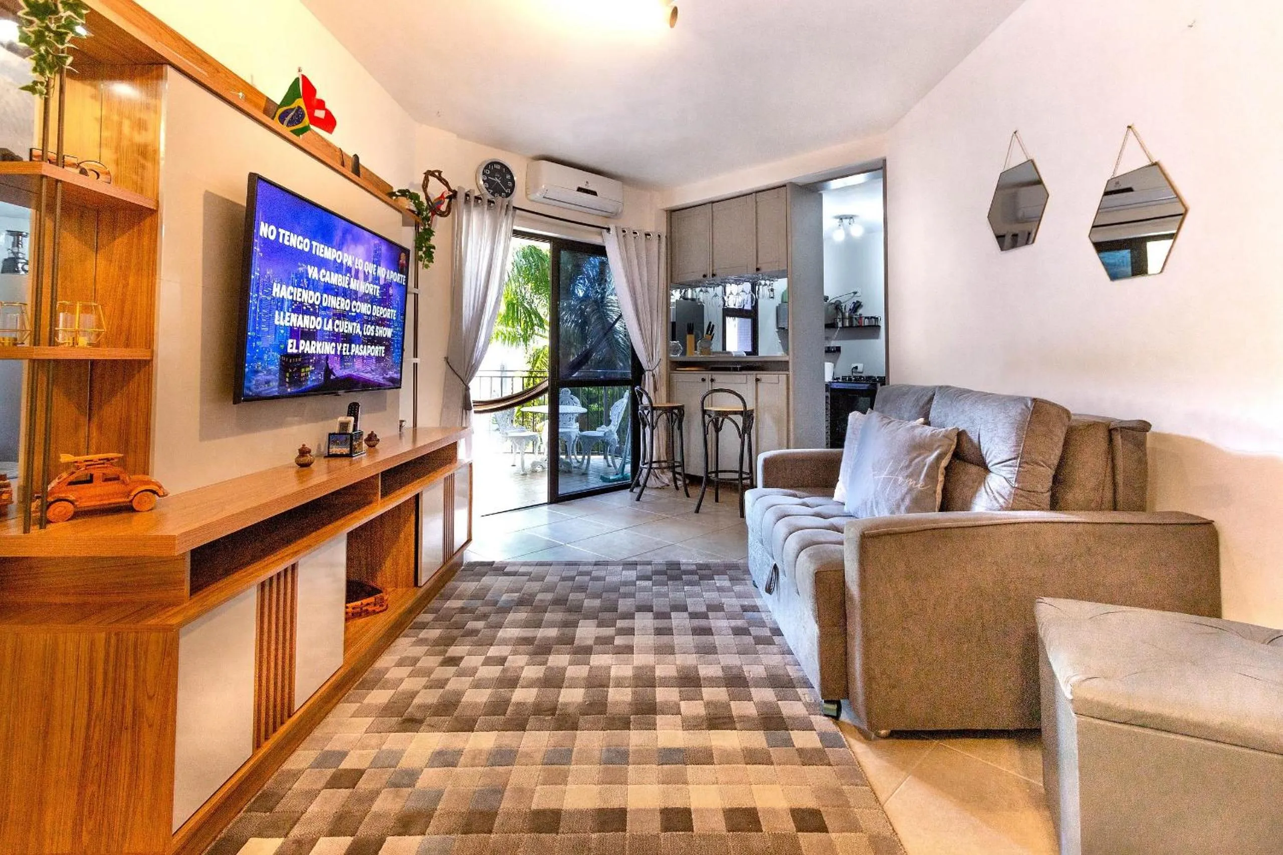 Perto da praia c/ Piscina!