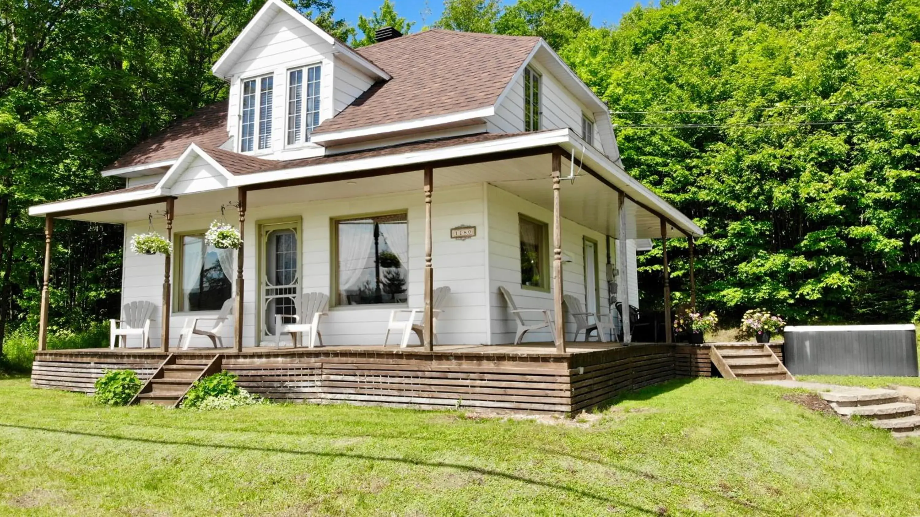 Les Chalets Tourisma - Maison de campagne avec spa - La Campagnarde Les Chalets Tourisma - Maison de campagne avec spa - La Campagnarde