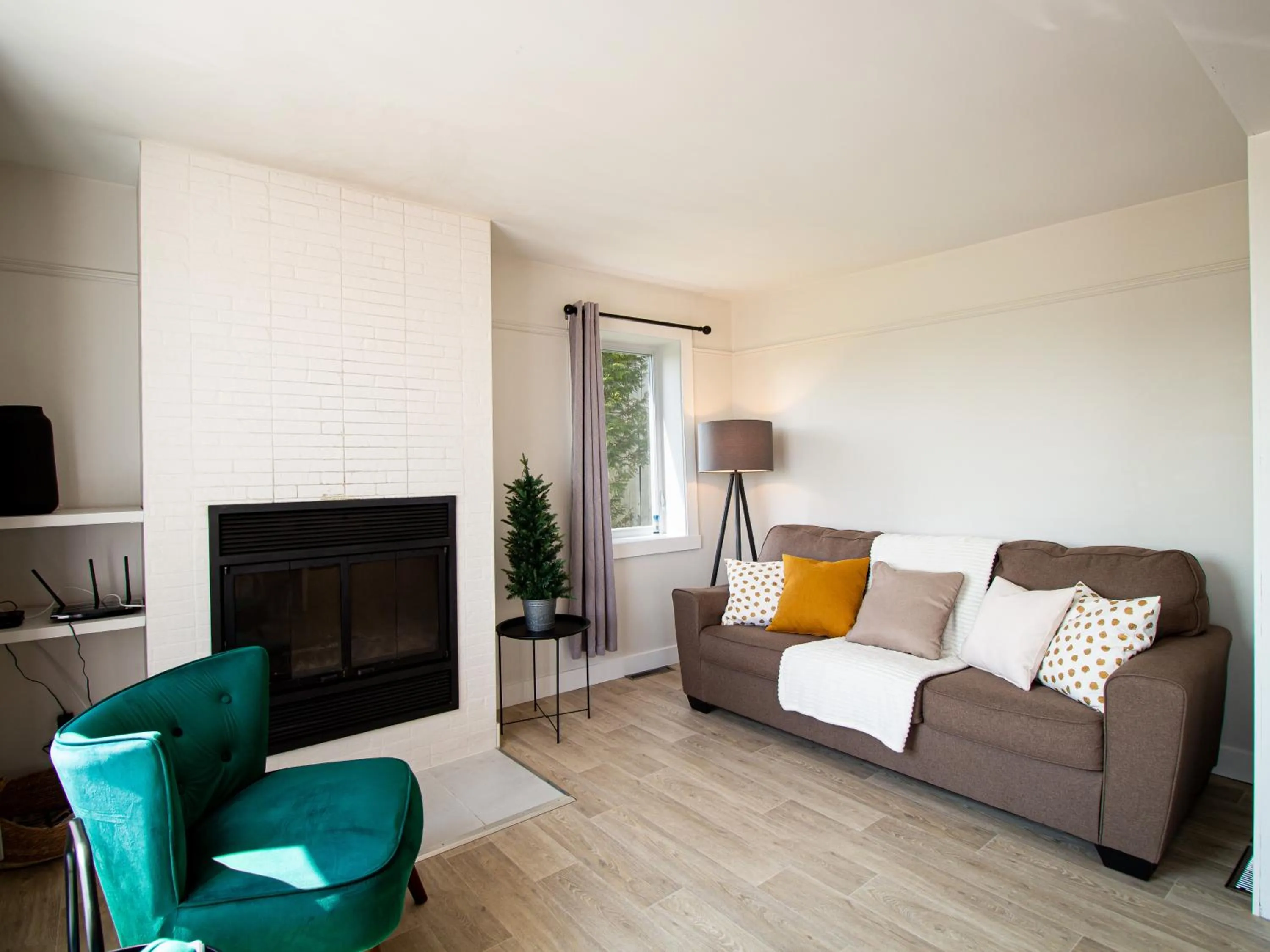 Living room in Les Chalets Tourisma - Chalet tout équipé avec foyer - La Voisine
