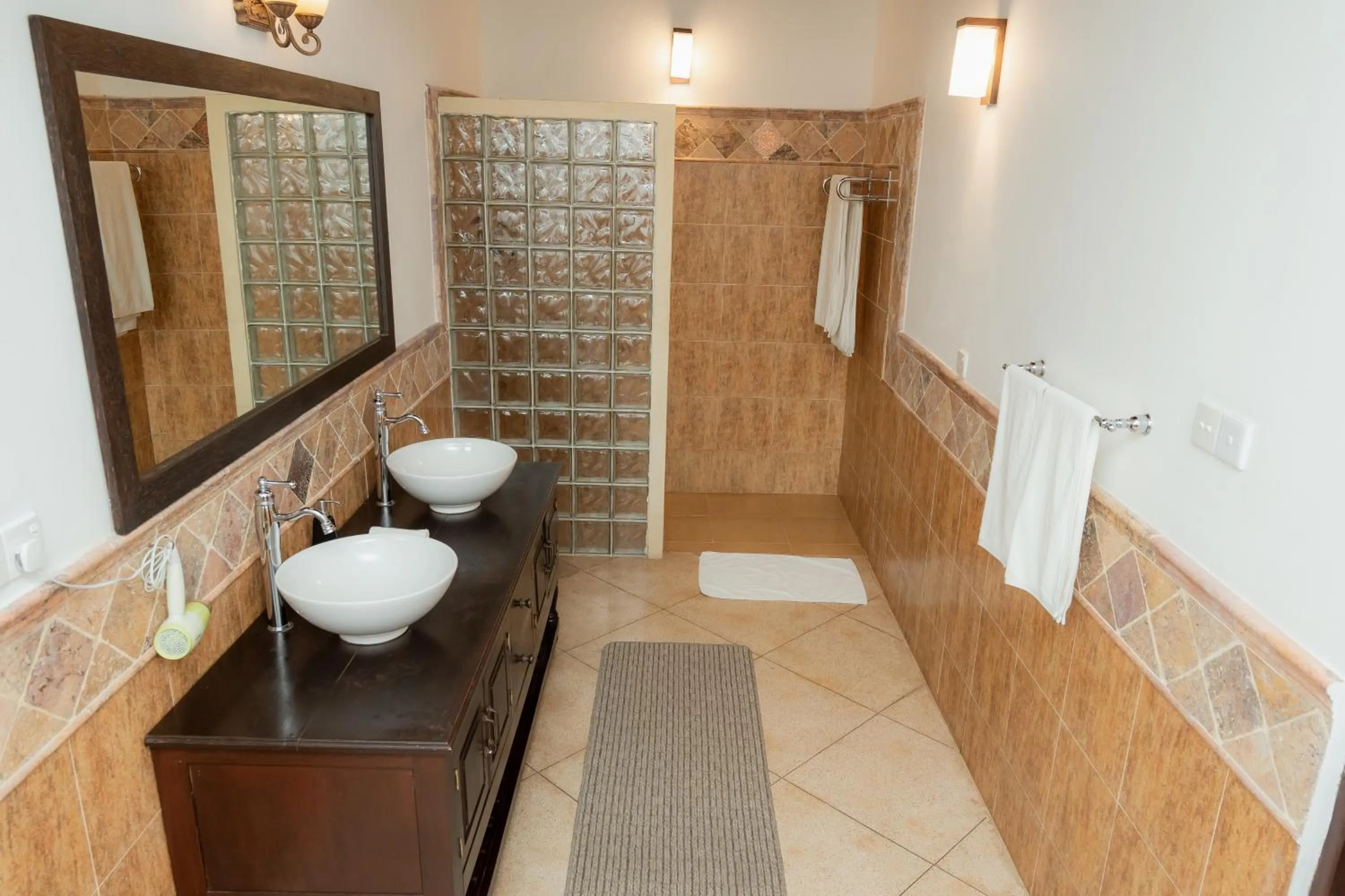 Shower in GALLE HERITAGE VILLA