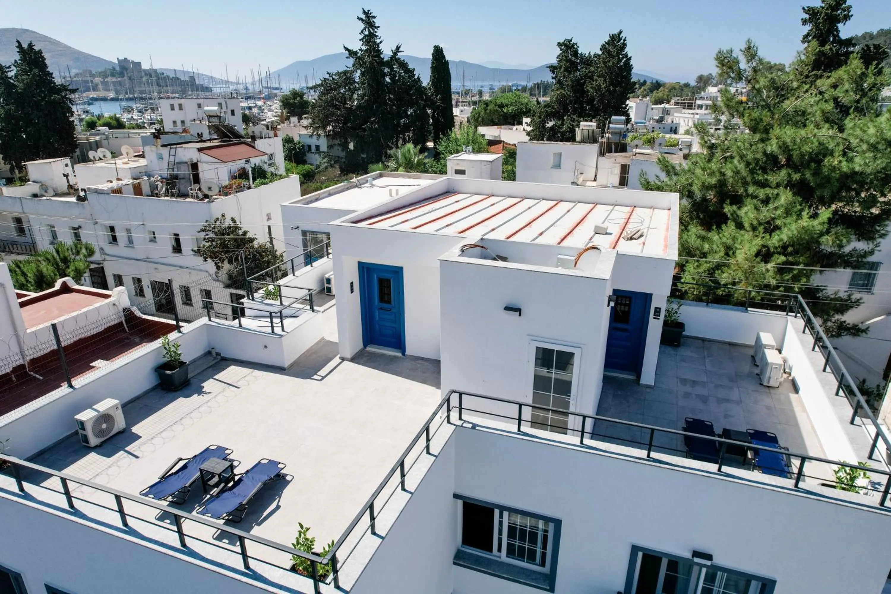 Property building in Swan Boutique Hotel