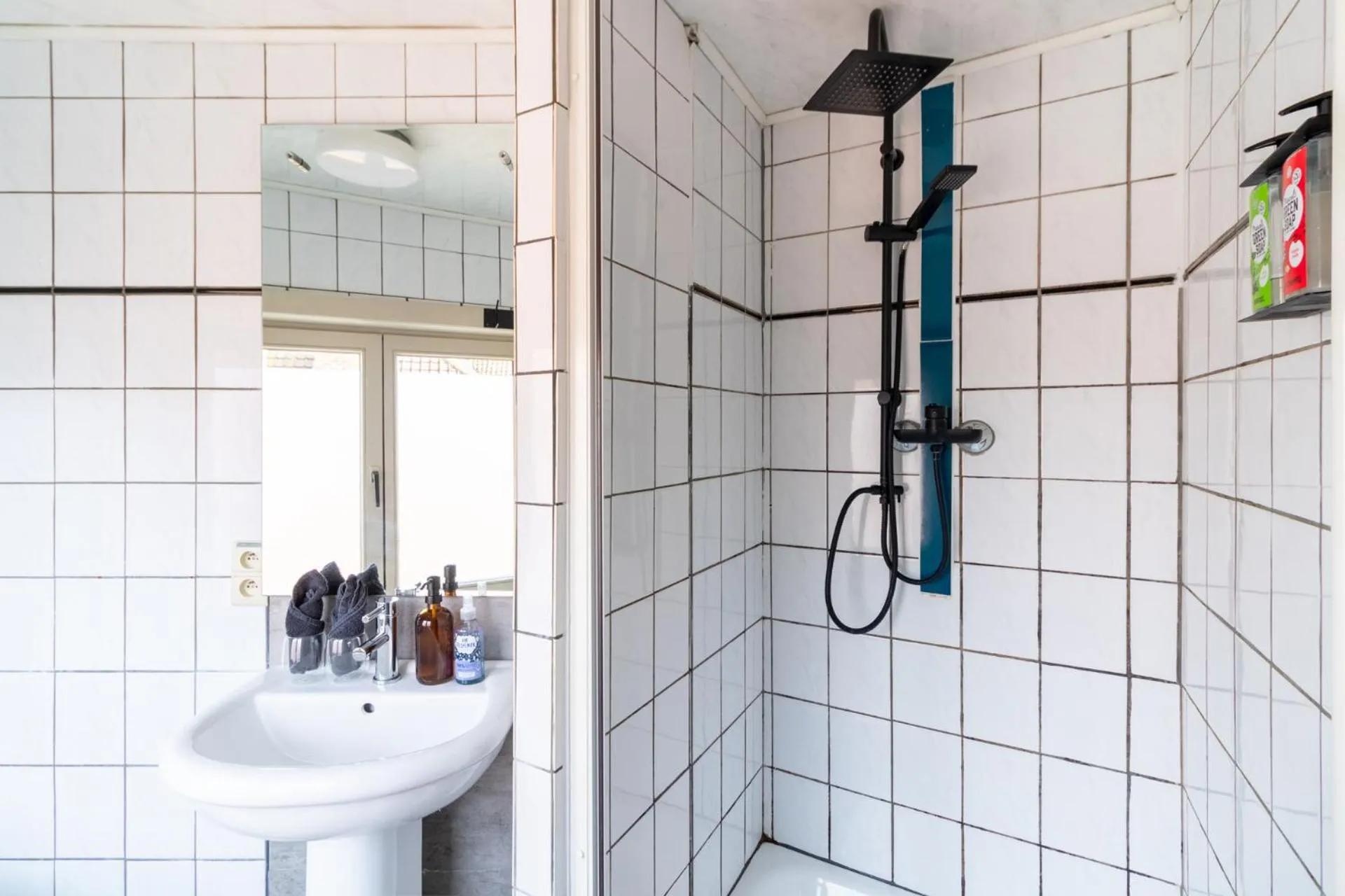 Bathroom in Hotel Entree - Canal View Bruges