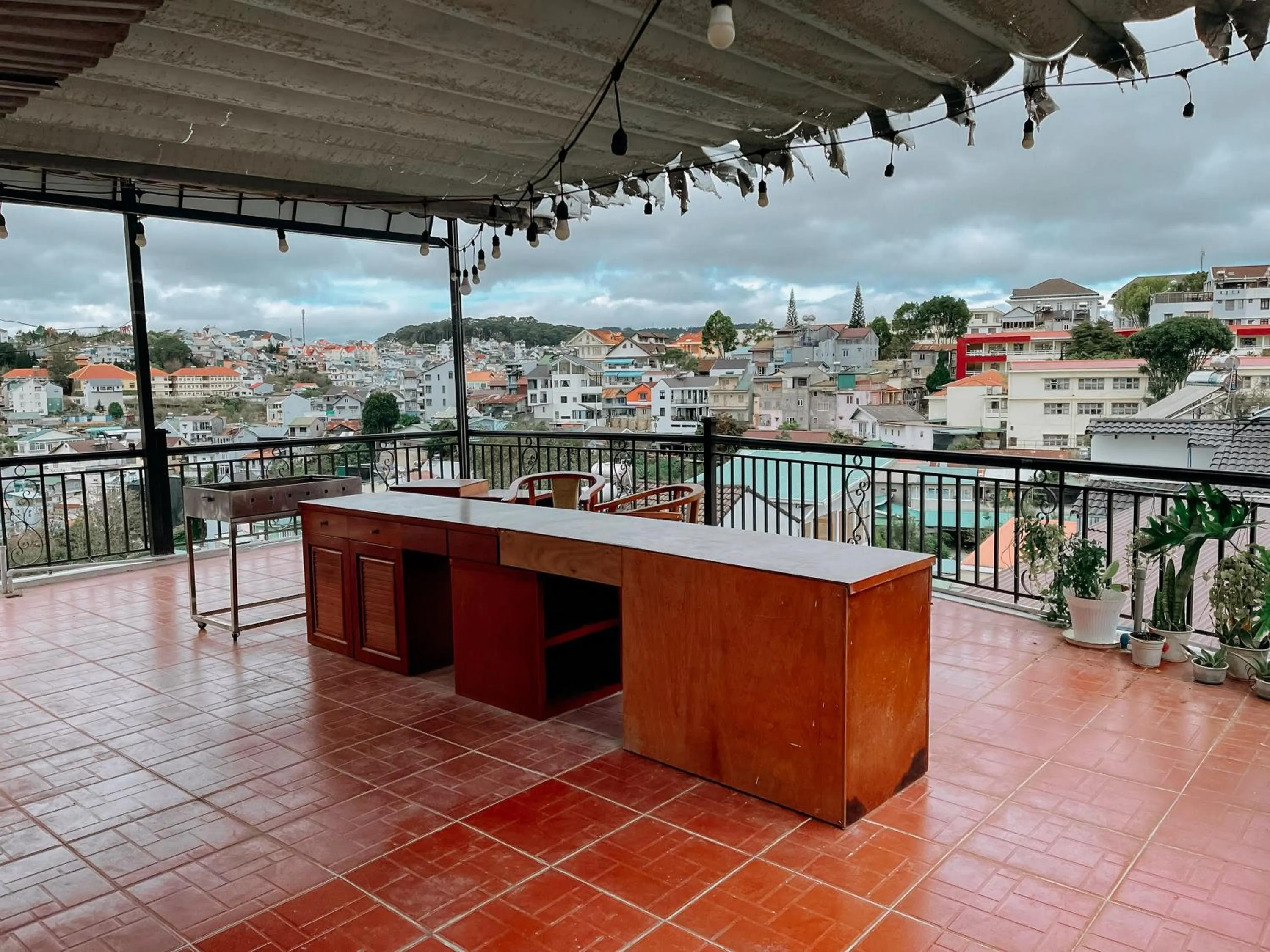 Area and facilities in Oriana Dalat