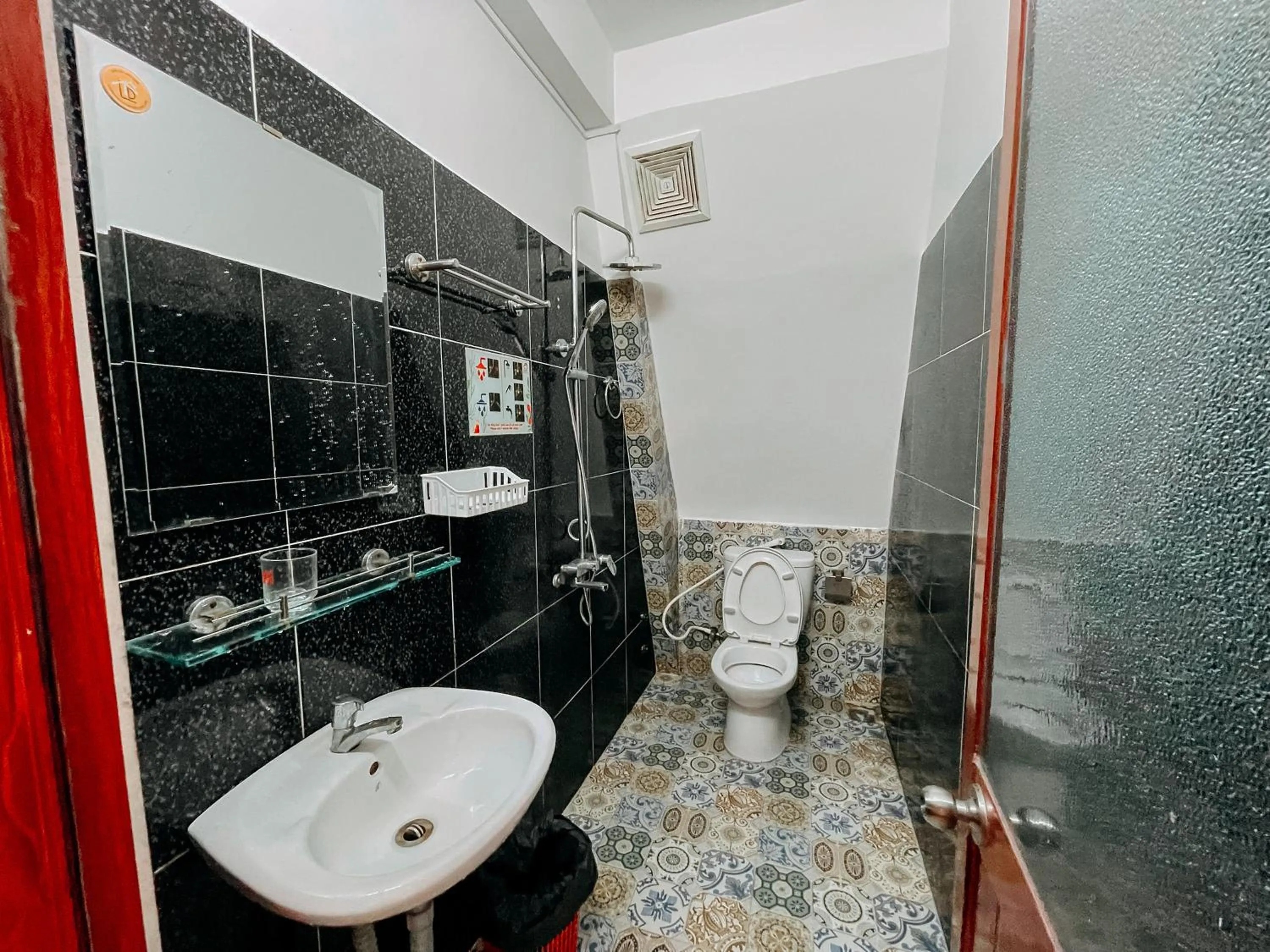 Bathroom in Oriana Dalat