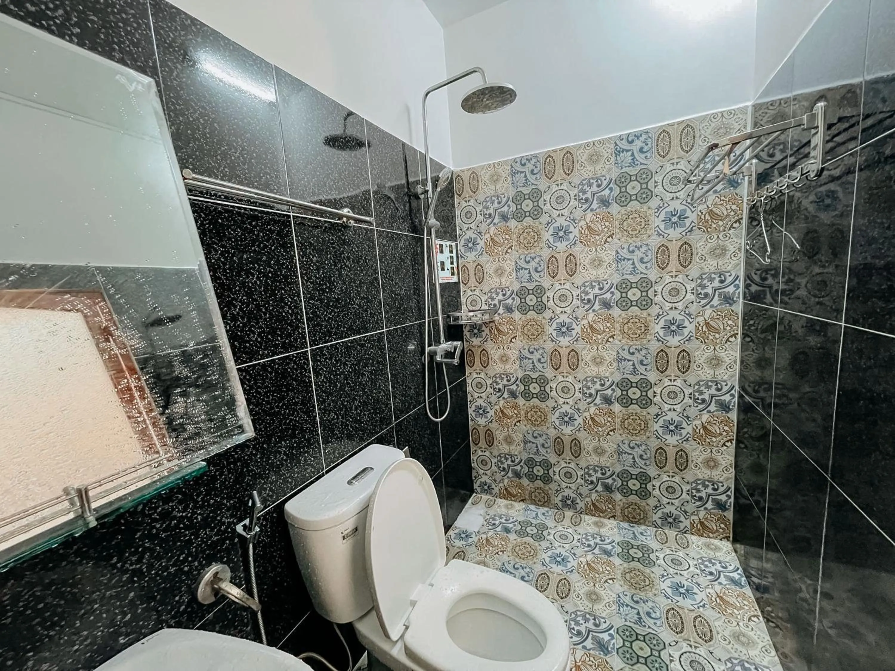 Bathroom in Oriana Dalat