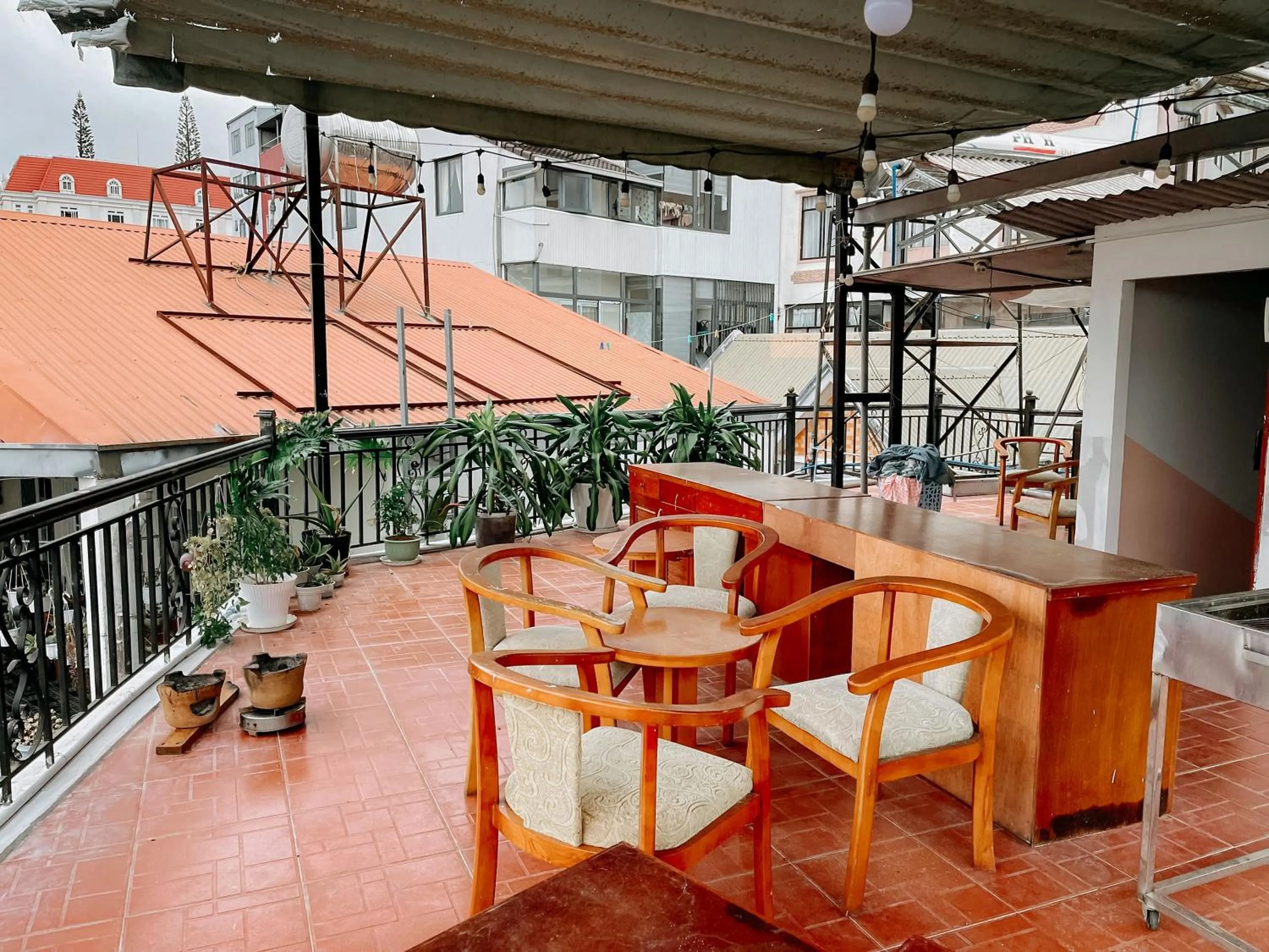 Area and facilities in Oriana Dalat