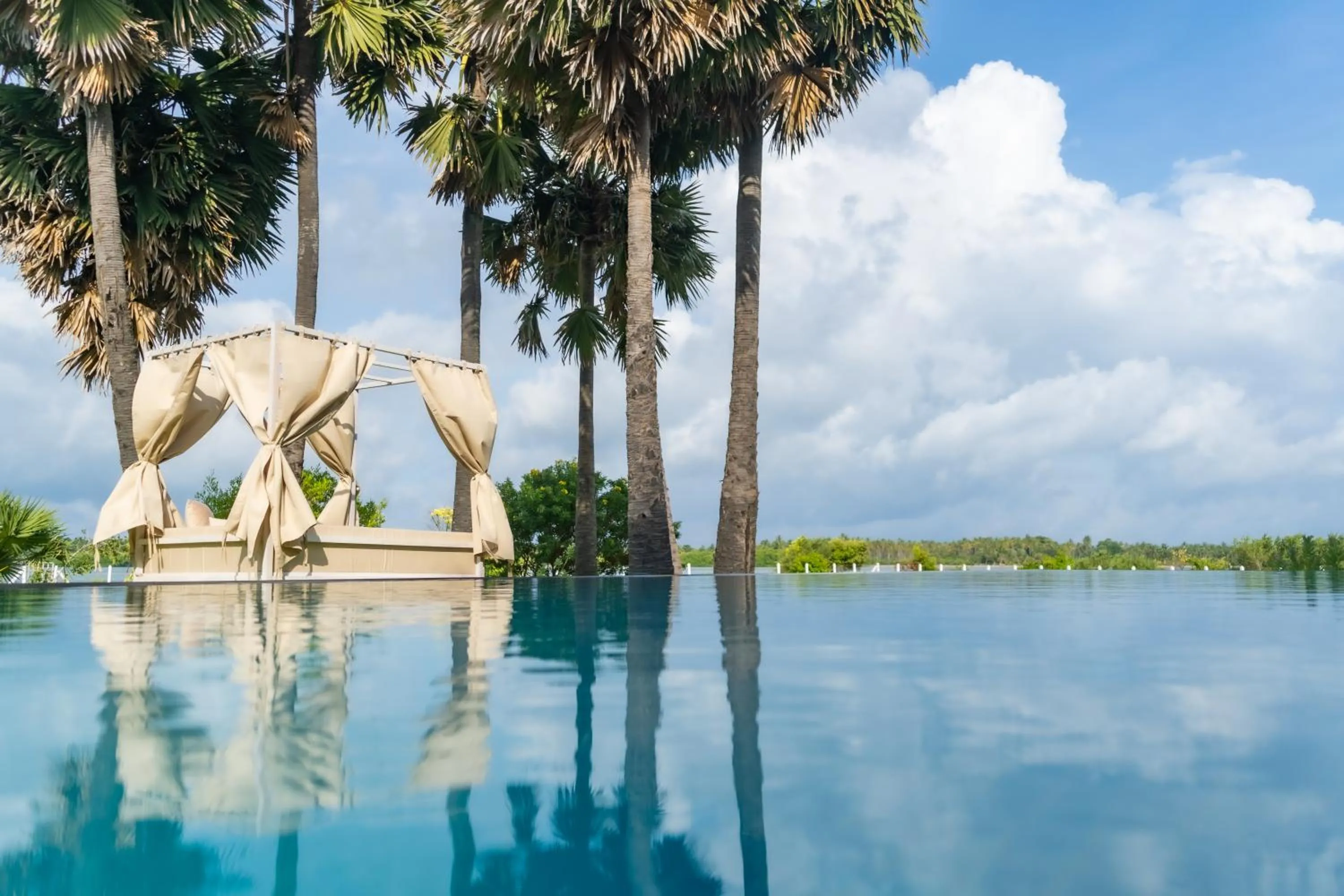Pool view in Koddu Kalpitiya