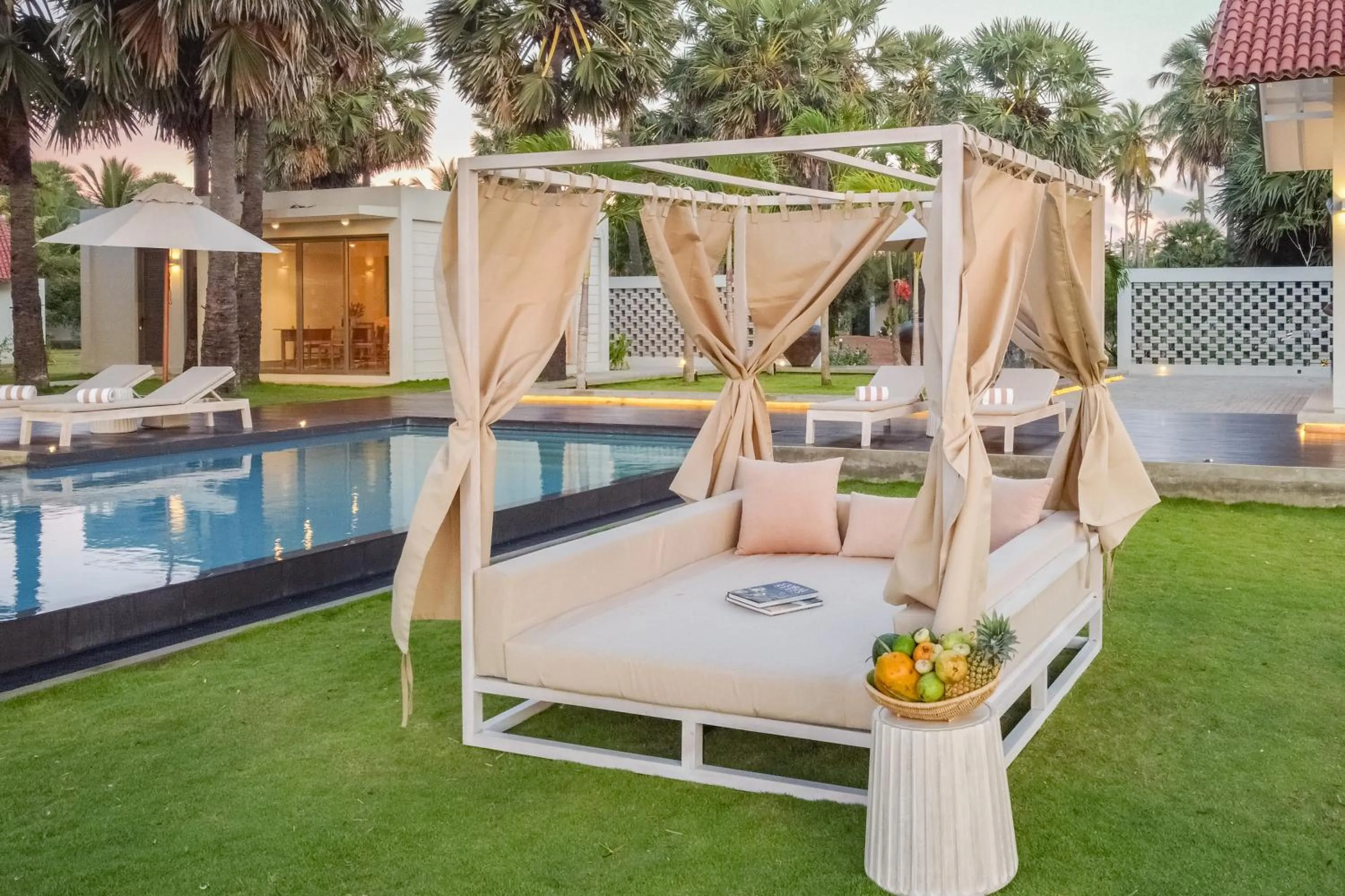 sunbed in Koddu Kalpitiya