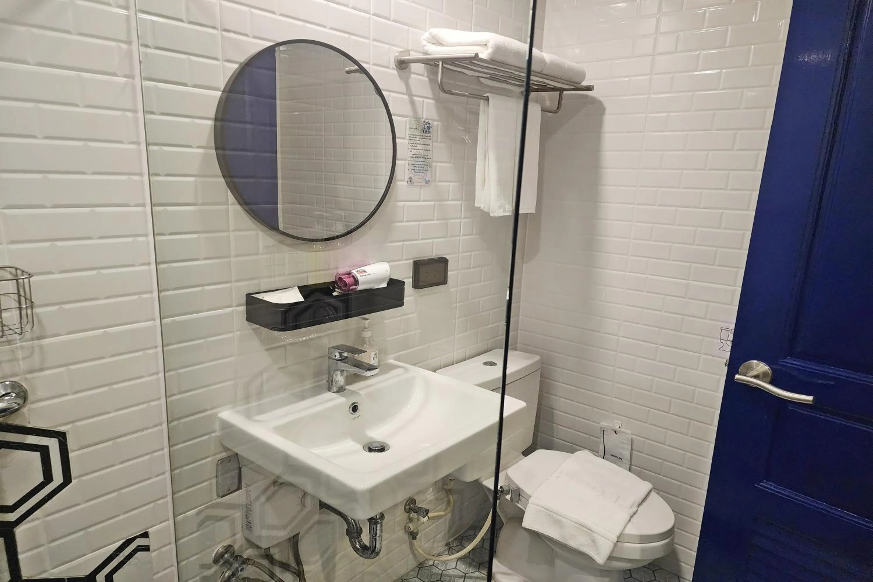 Bathroom in J PLACE HOTEL