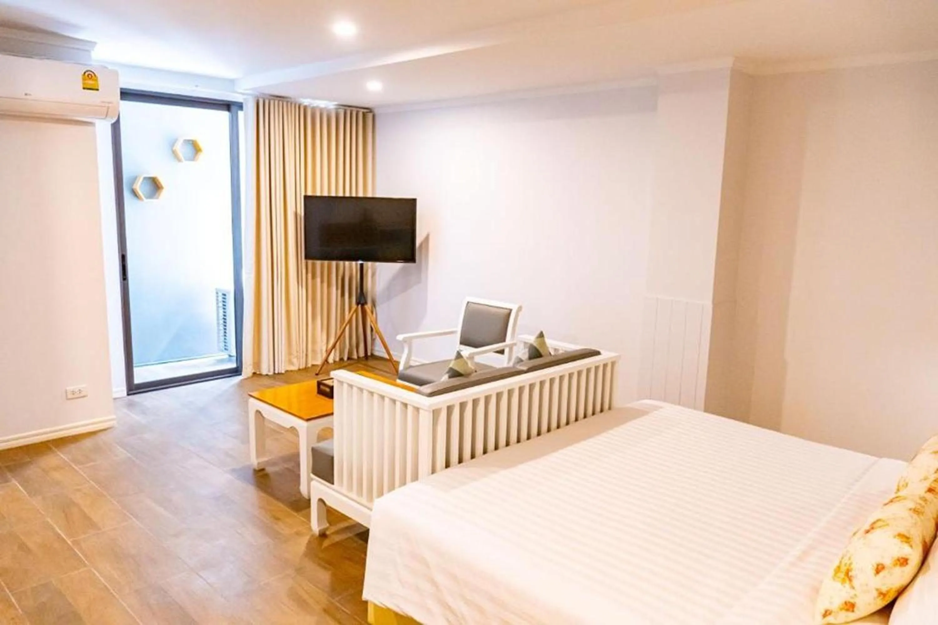 Bedroom, Bed in J PLACE HOTEL