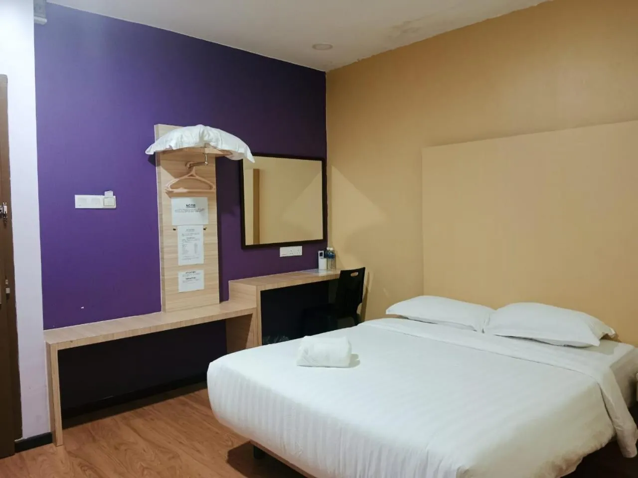 Bedroom, Bed in TOWERMAS HOTEL