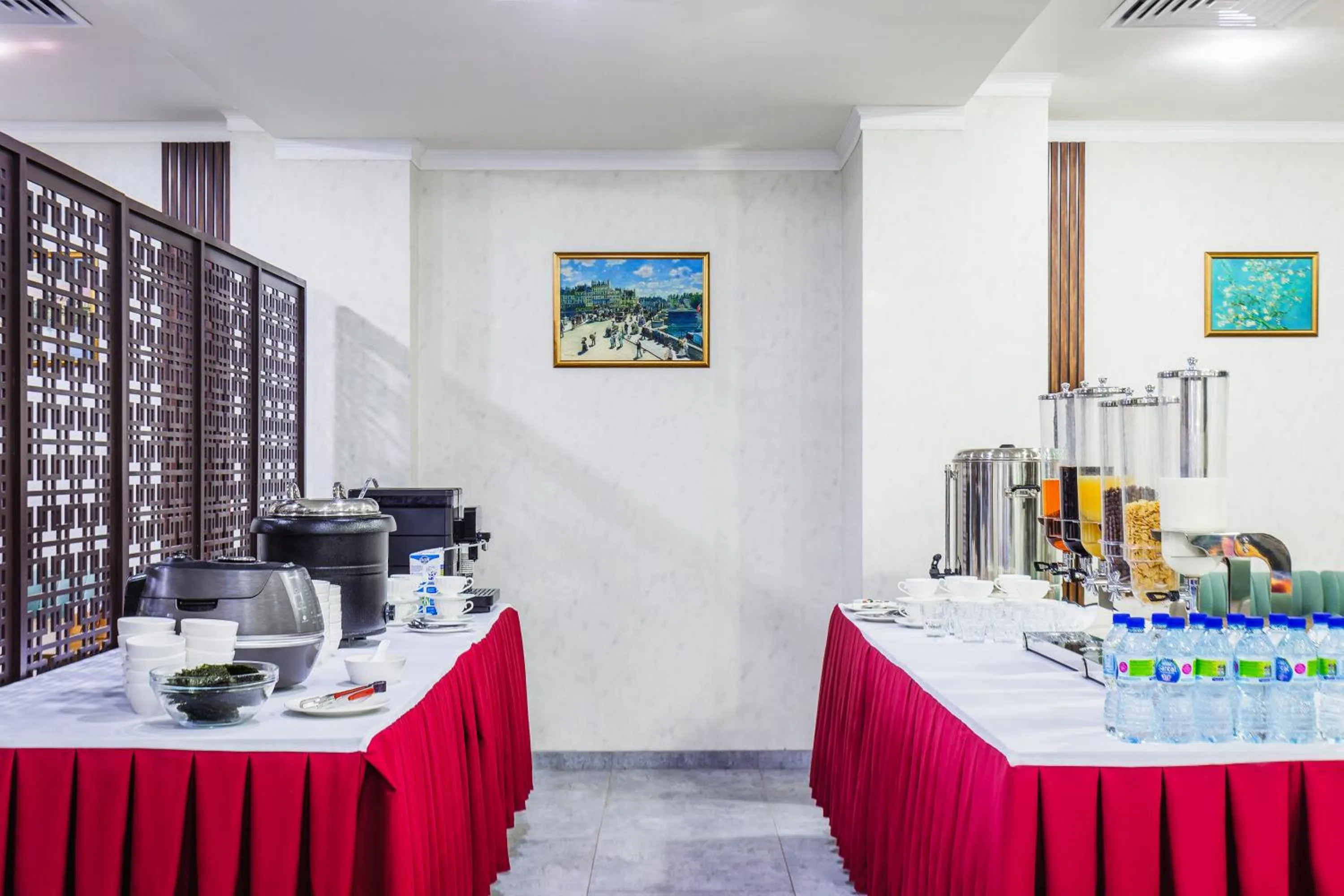 Buffet breakfast in RICH PARK HOTEL