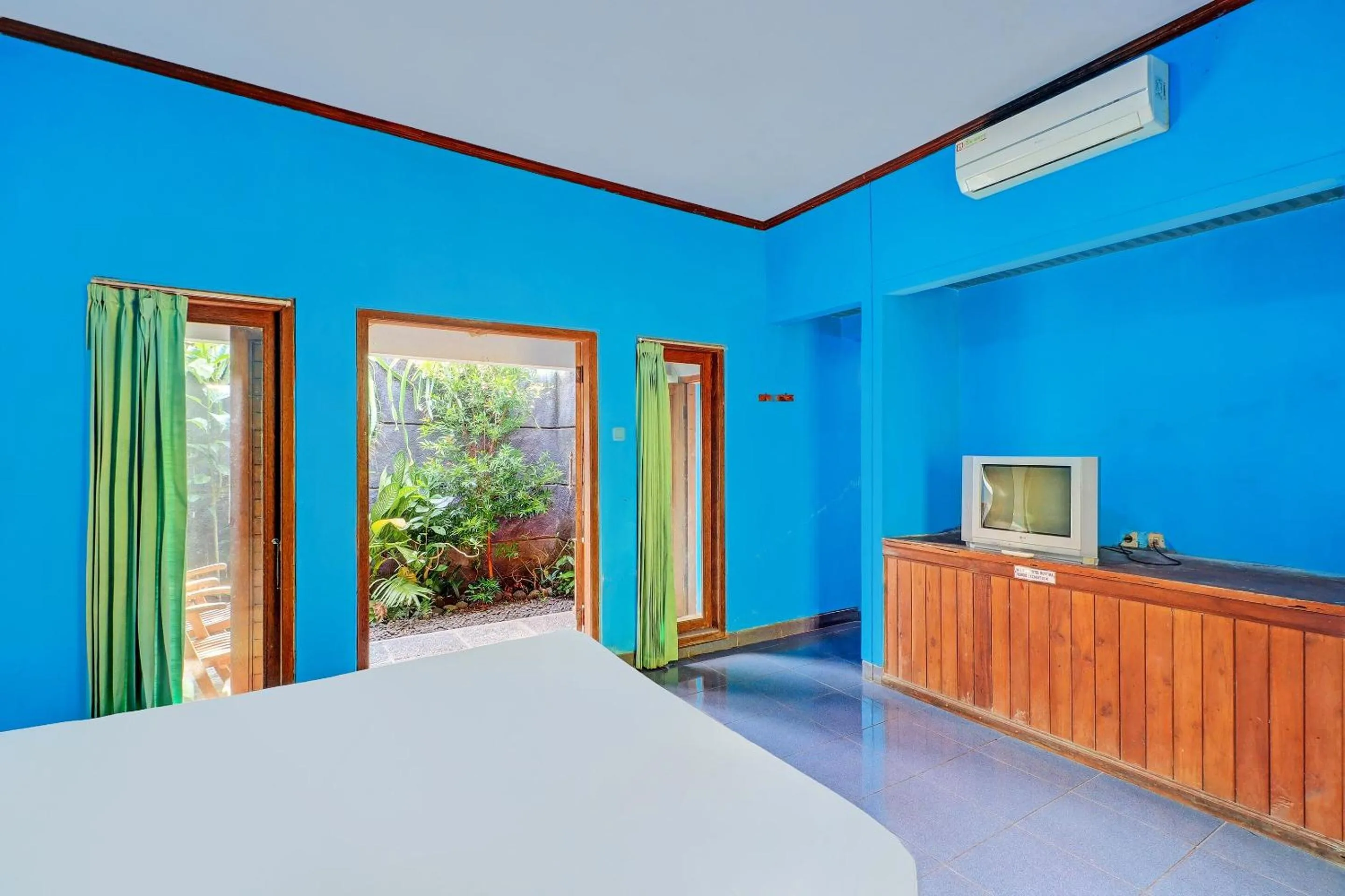 Bedroom, Bed in Hotel O Mustika