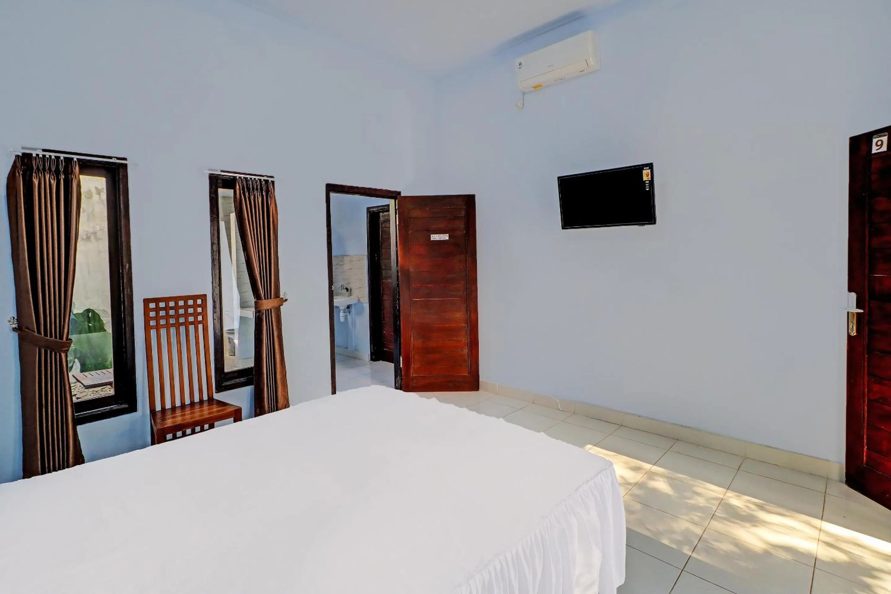 Bedroom, Bed in Hotel O Mustika