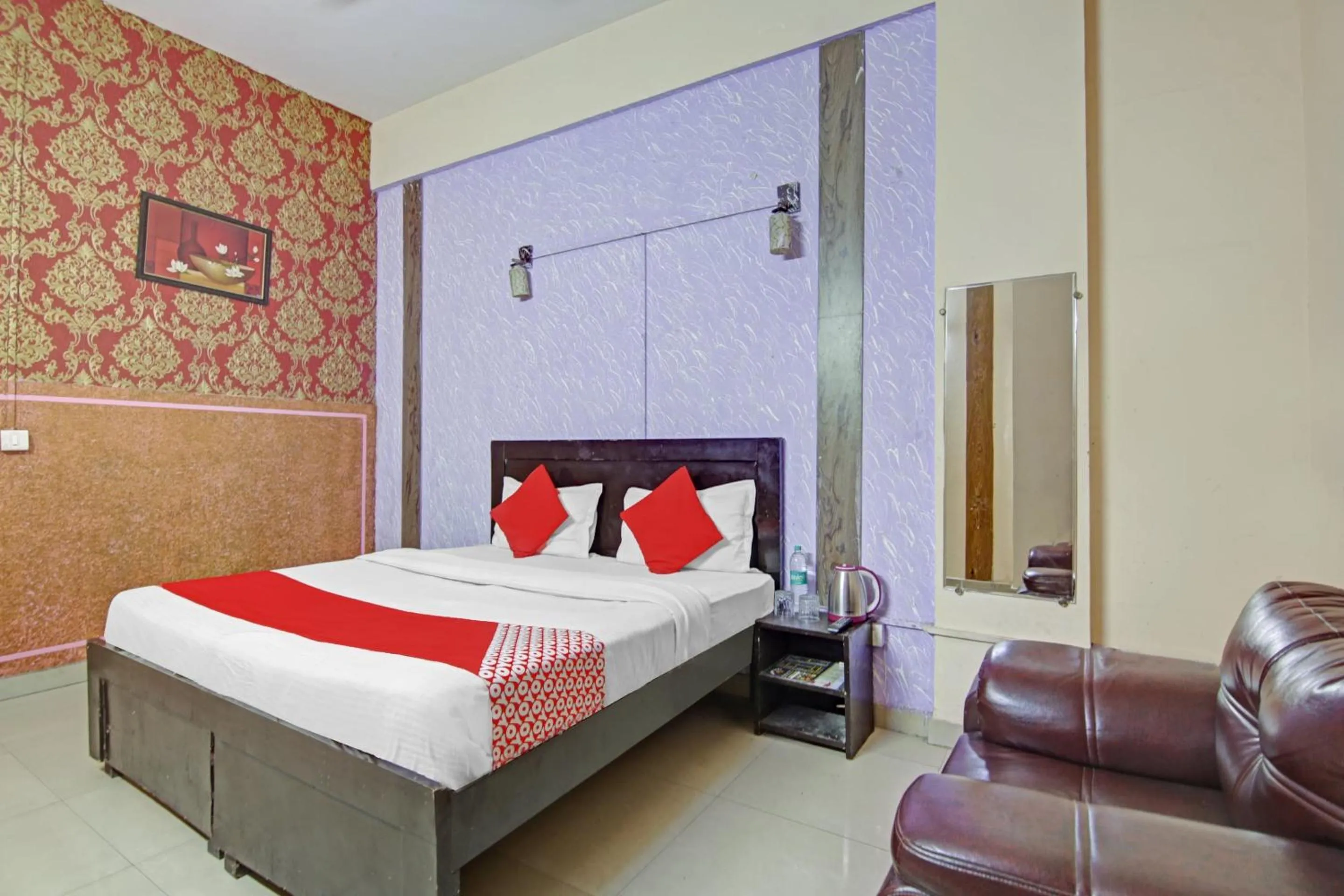 Bedroom, Bed in Hotel O Glorious Stayz