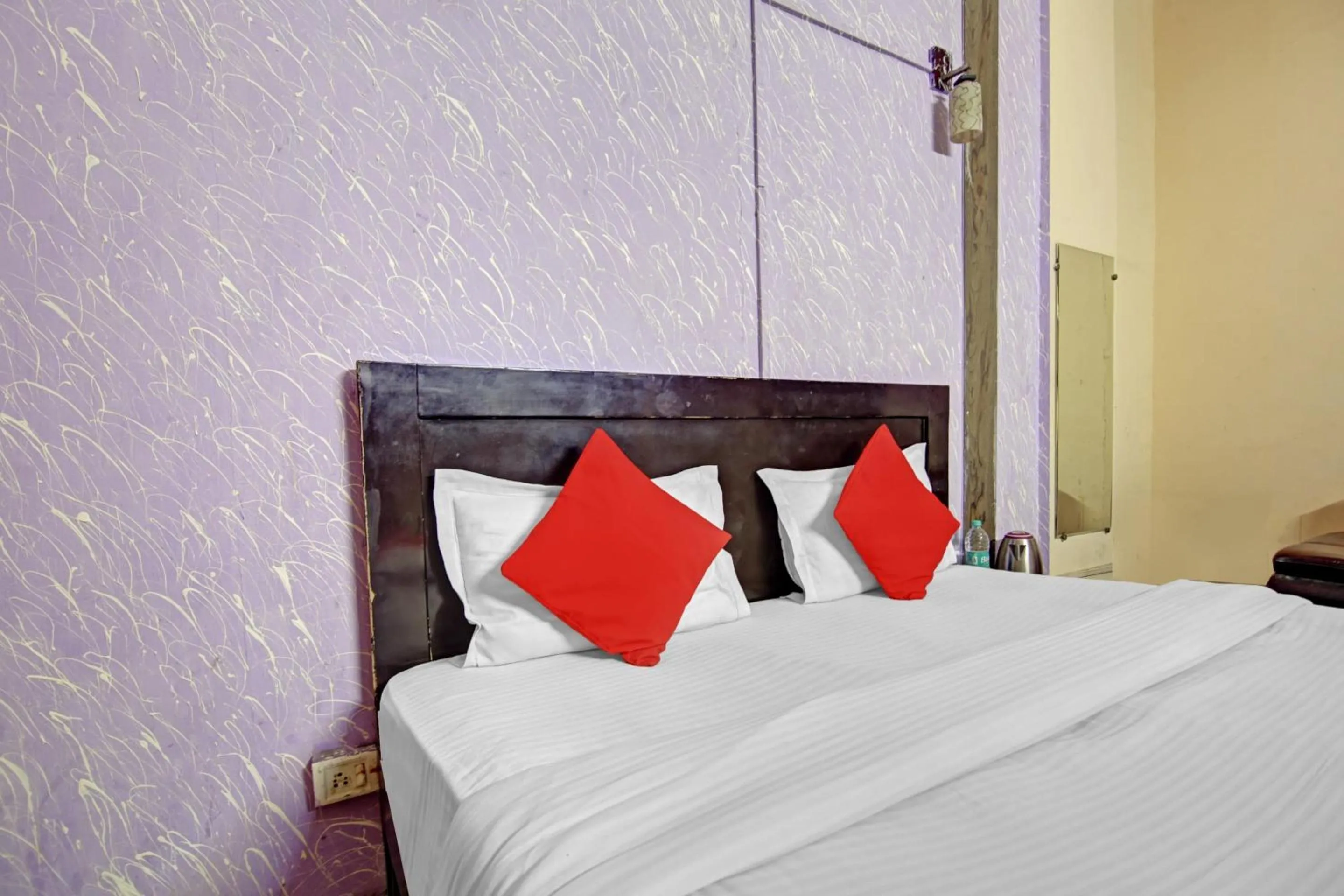 Bedroom, Bed in Super Hotel O Flagship Hotel Glorious Stayz