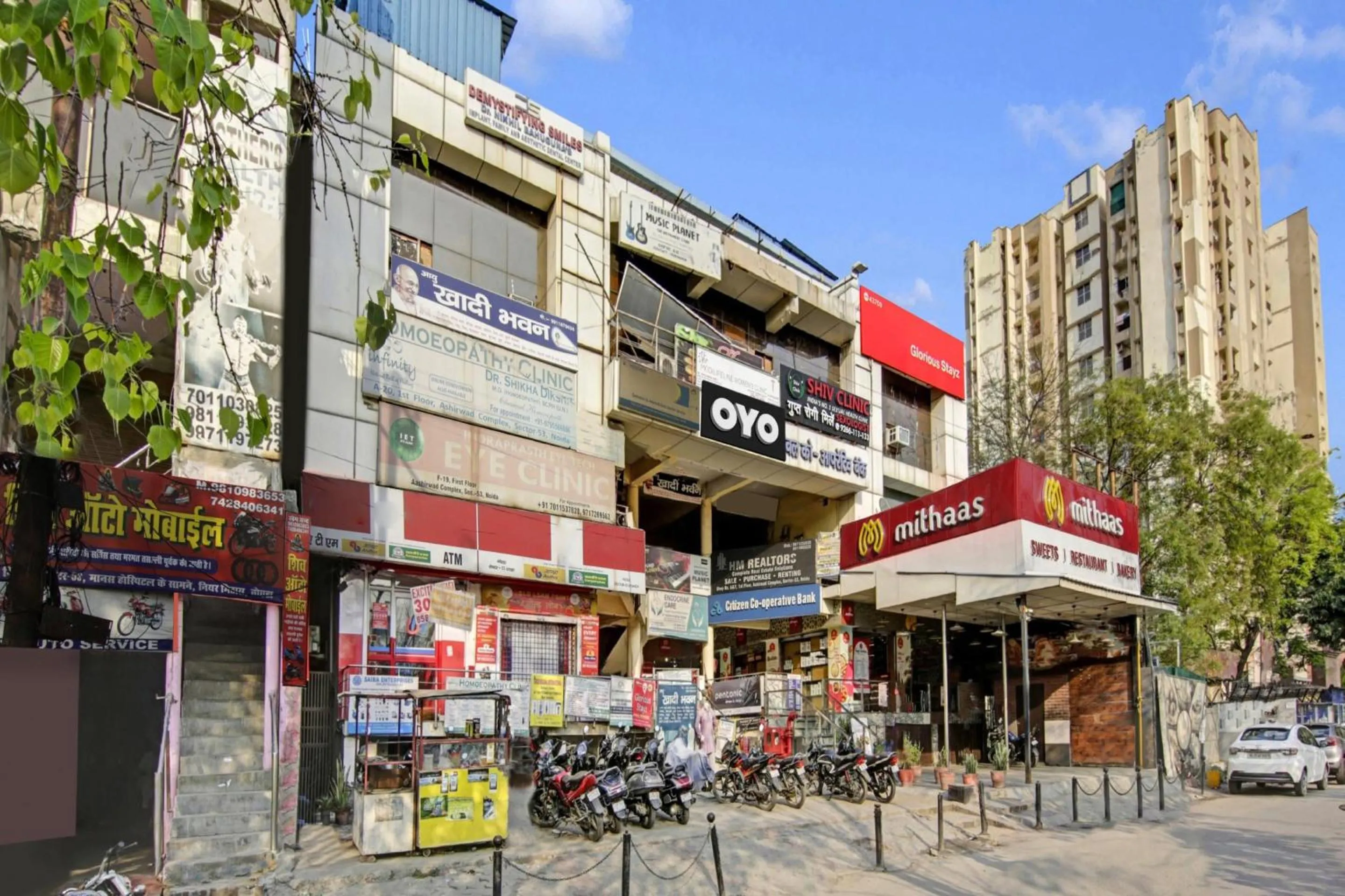 Facade/entrance in Hotel O Glorious Stayz