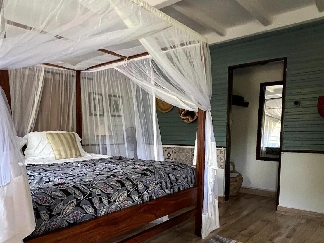 Bed in Mount Meru Game Lodge