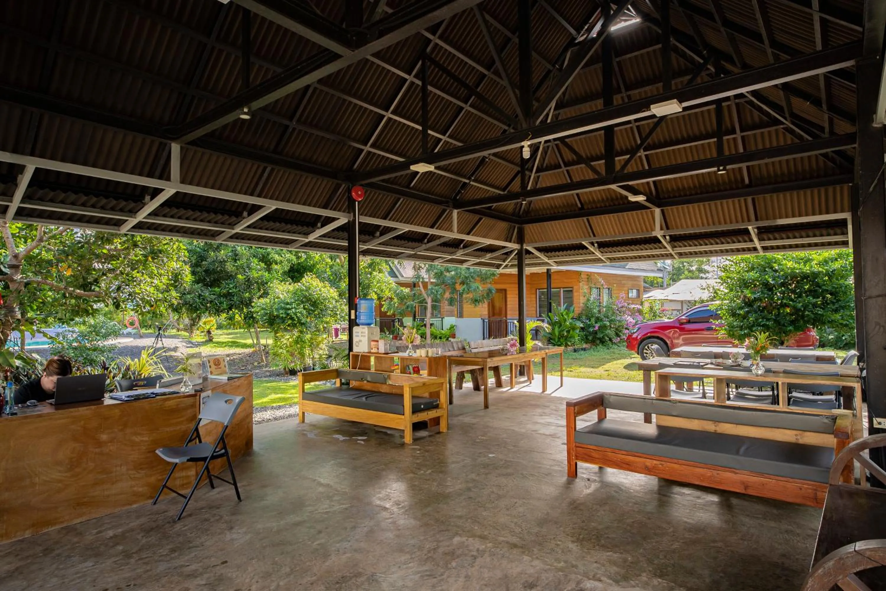 Lobby or reception in Ana-as Apartelle (GGL)