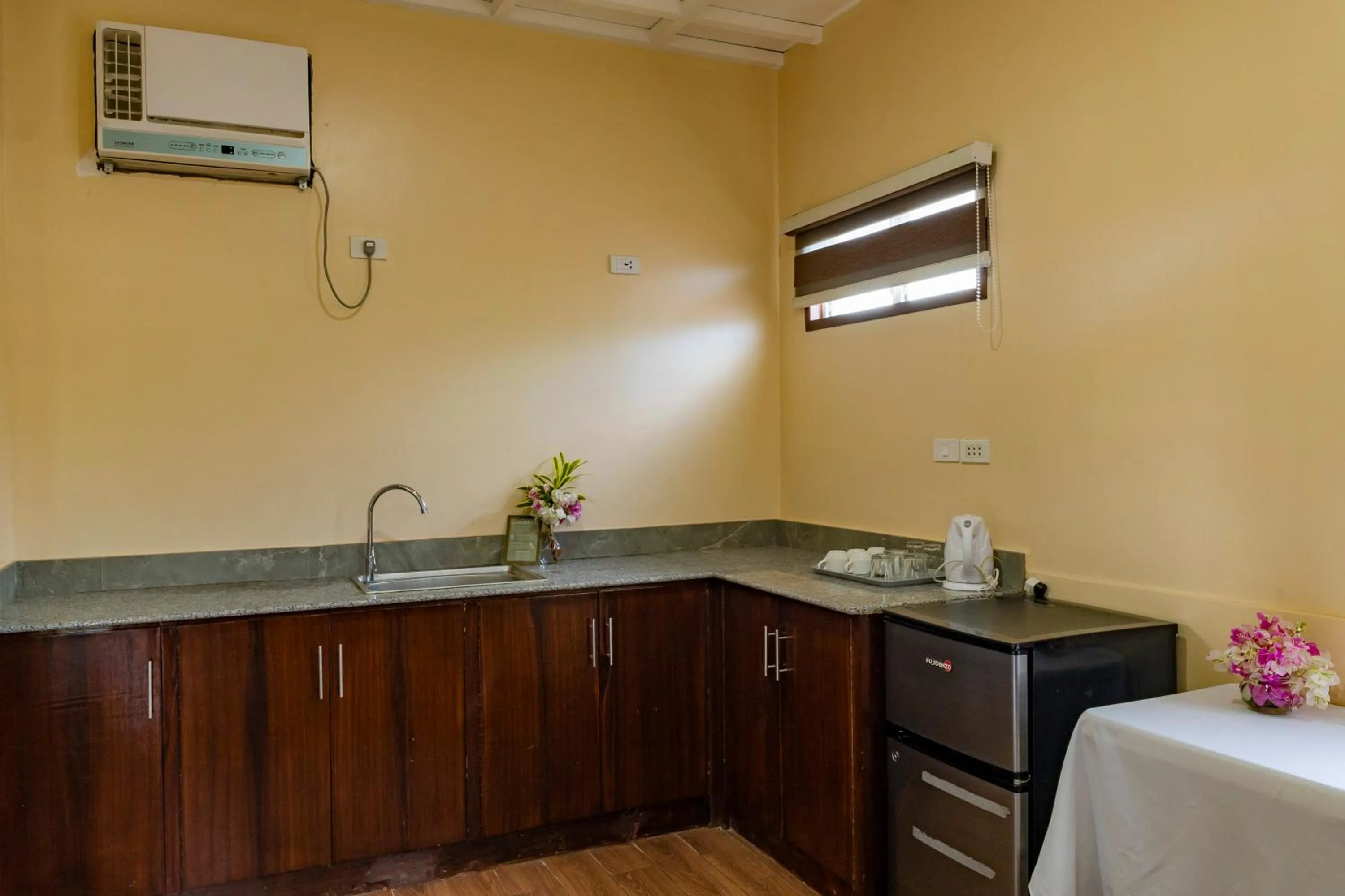 minibar in Ana-as Apartelle (GGL)