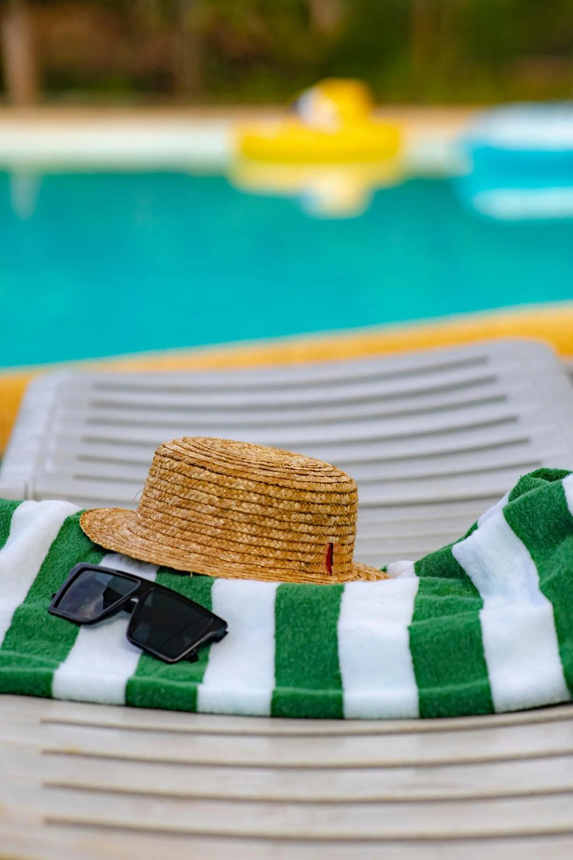 Property building in Ana-as Apartelle (GGL)