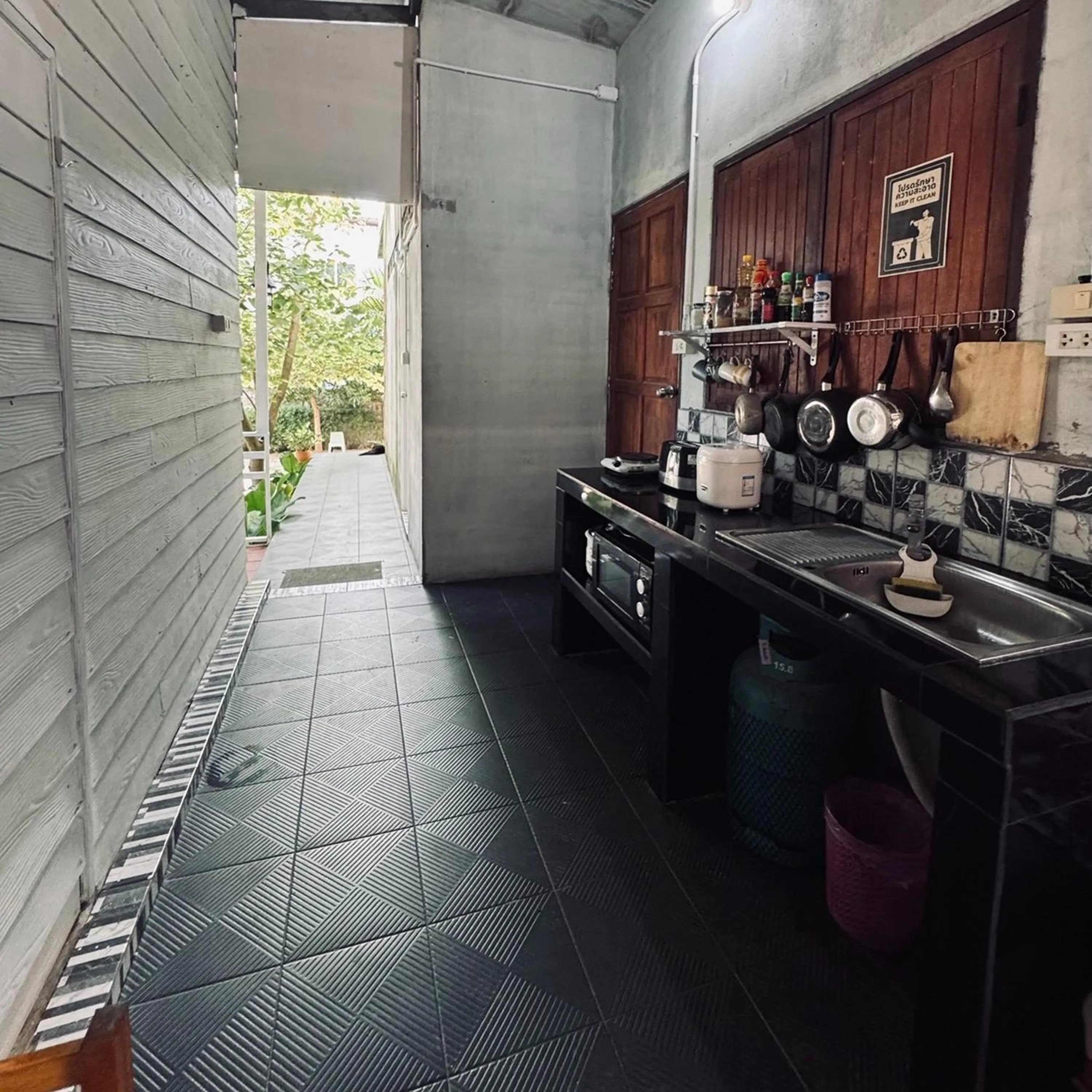 Kitchen or kitchenette in Bann Kam B&B