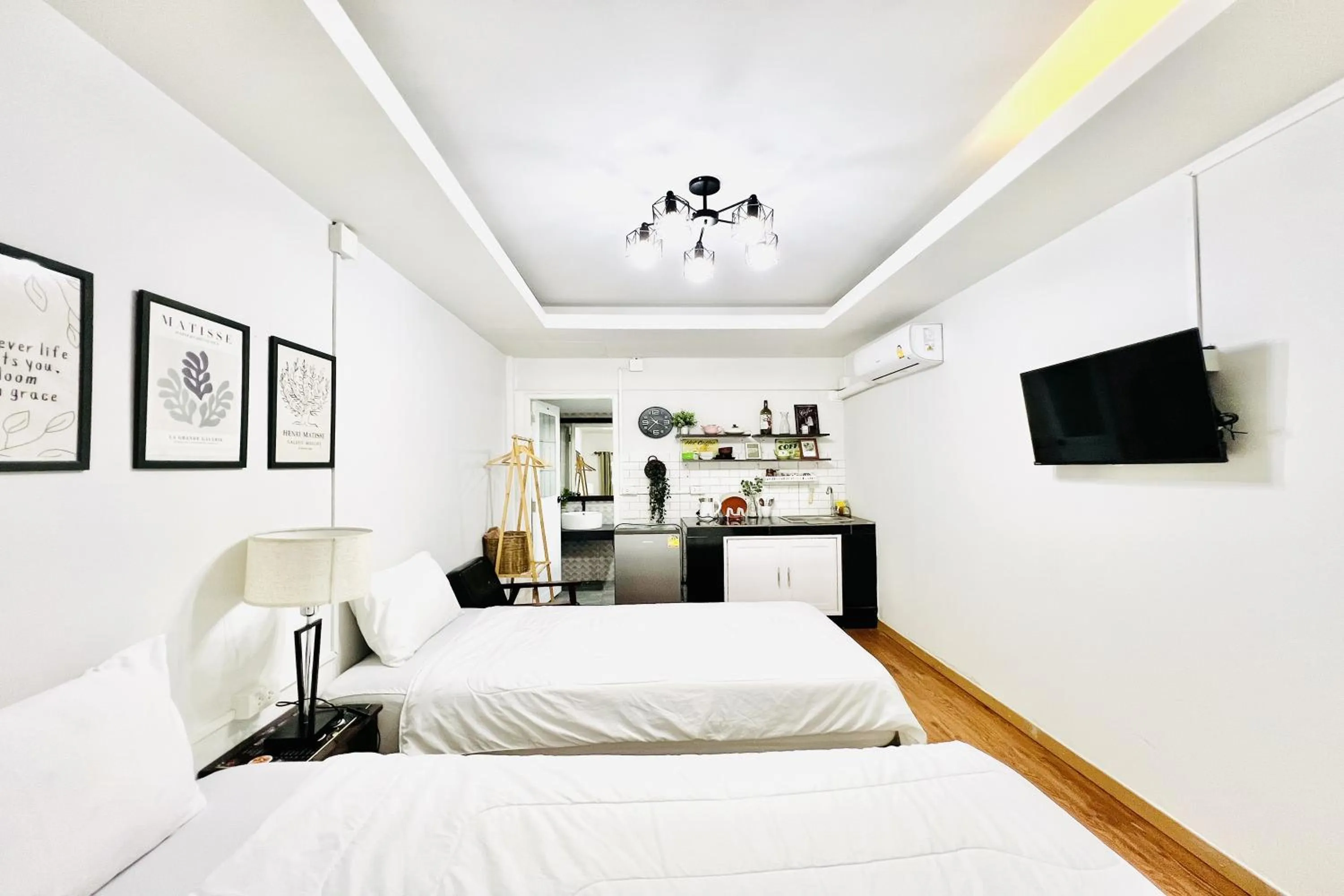 Photo of the whole room, Bed in Bann Kam B&B