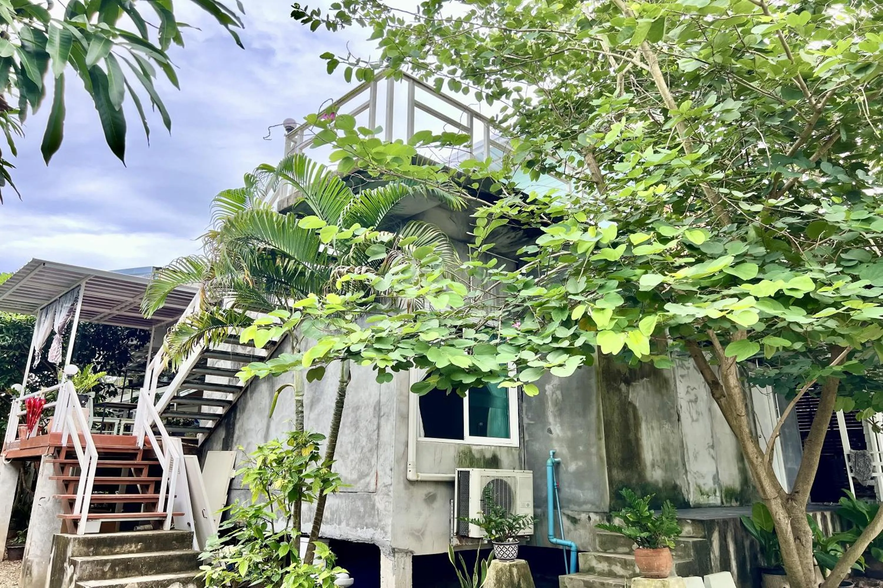 Property building in Bann Kam B&B